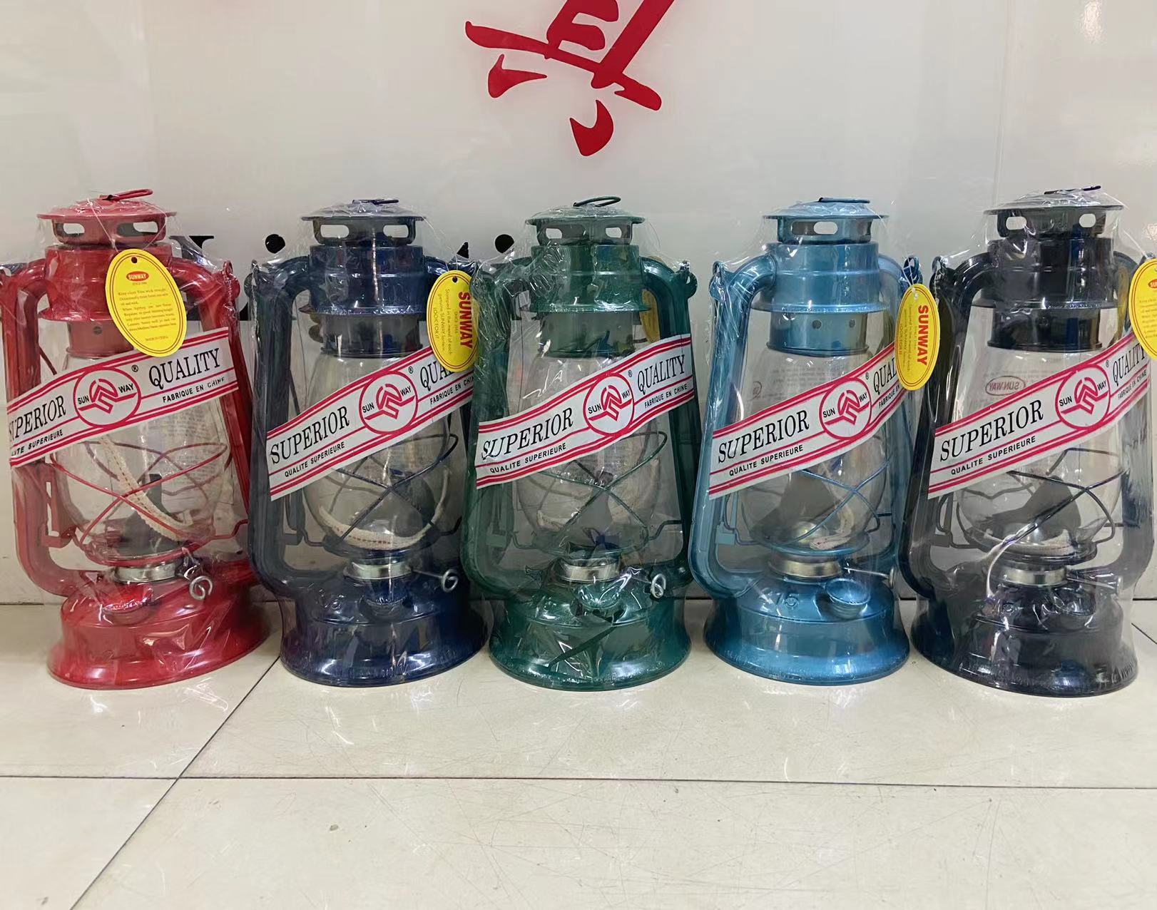 煤油灯/露营灯/马灯产品图