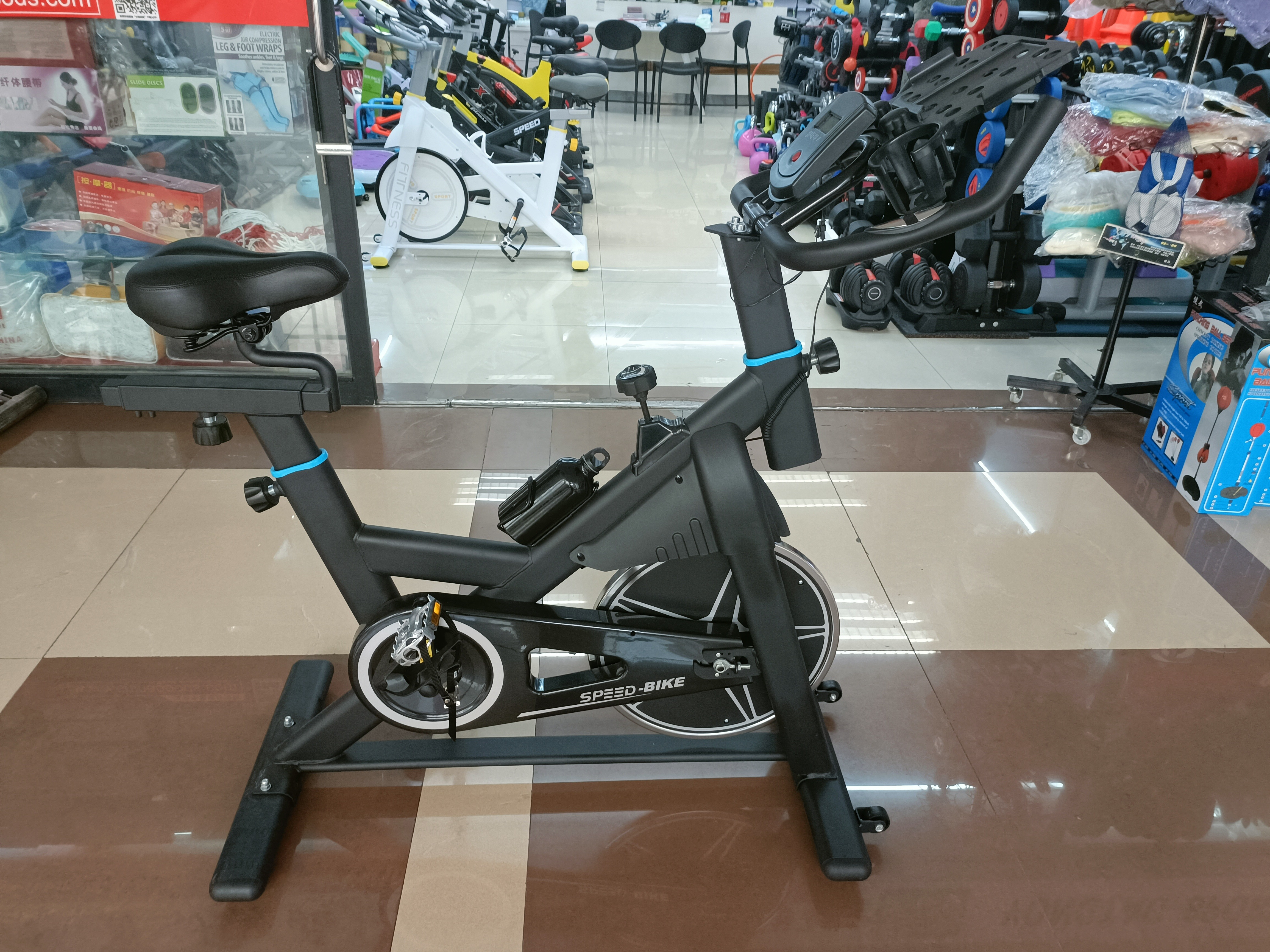 智能磁控动感单车家用健身室内运动