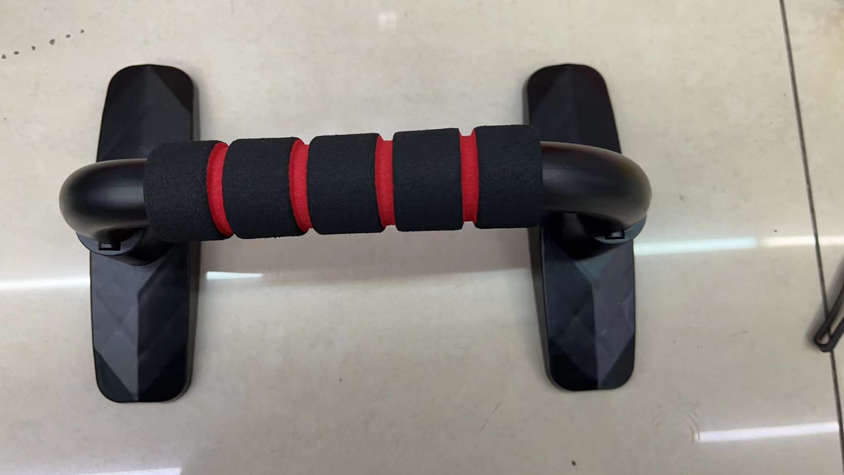 Sports equipment push-ups
