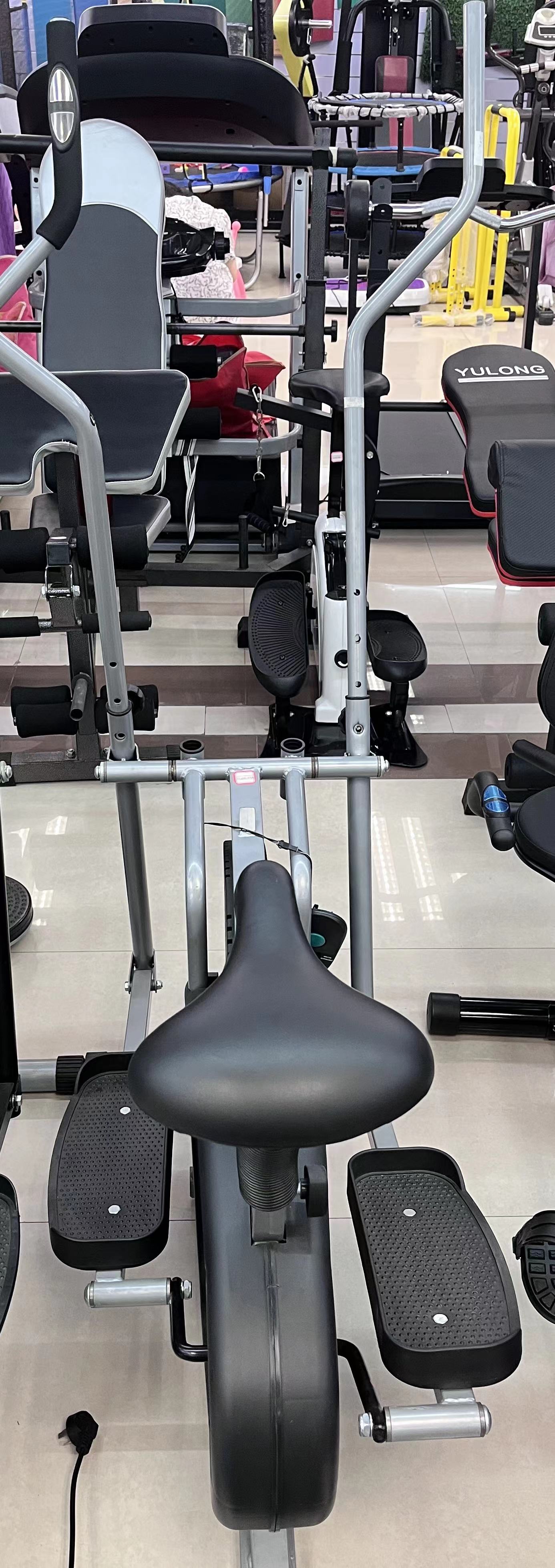 Professional exercise bike for space vehicles