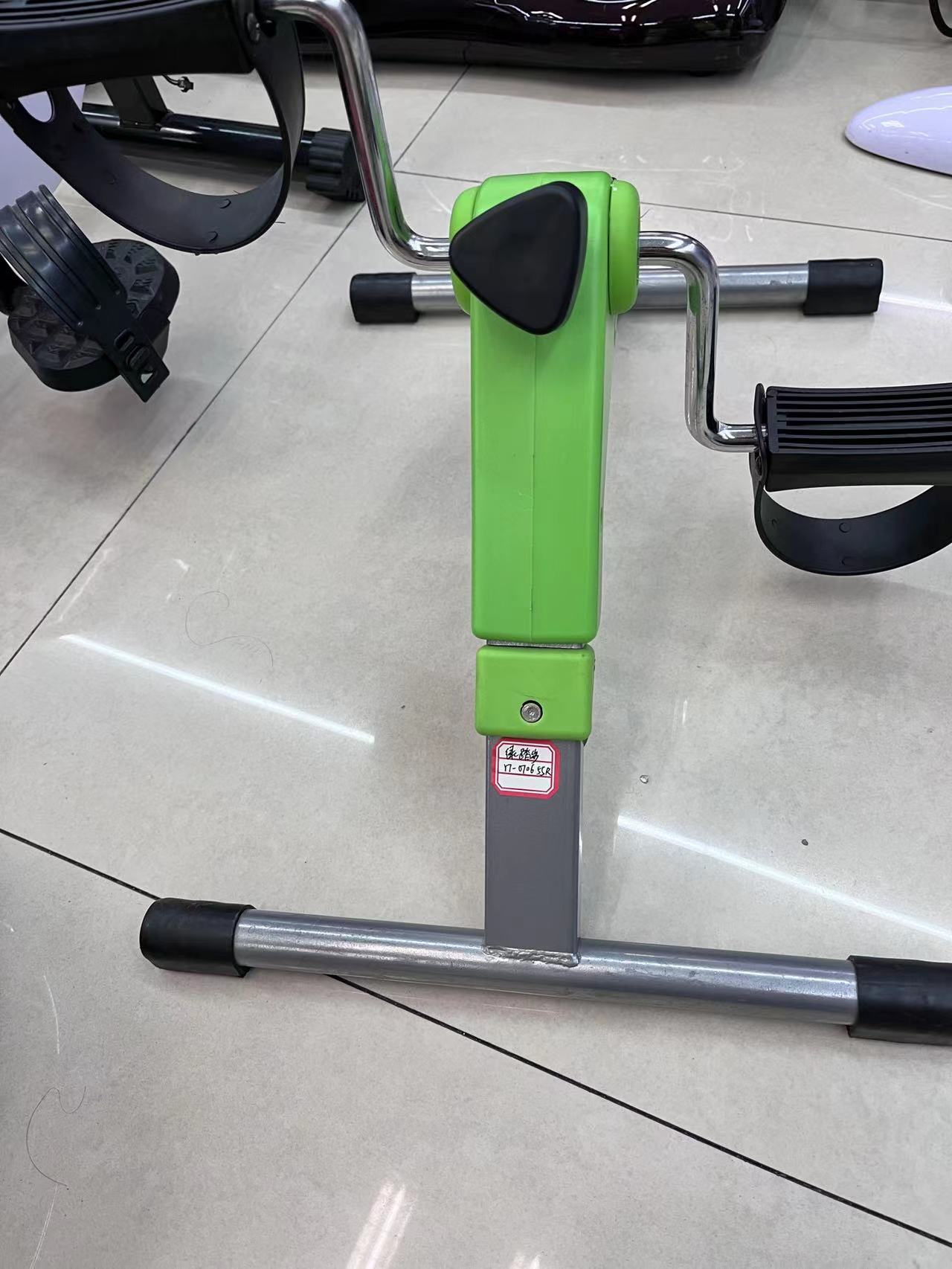 健身太空漫步踏步车