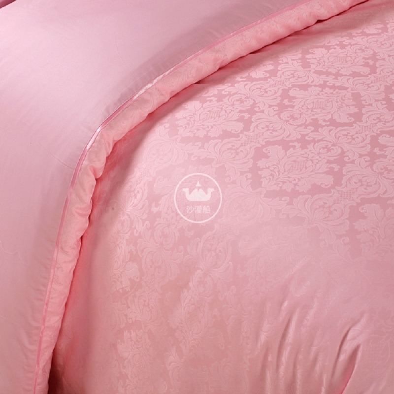 Hotel Beddi's pink memory hotel linen features a European style and noble quality. It interprets a classic luxurious and comfortable life with classic jacquard technology. It is smooth, fine, soft, comfortable and has good breathability Specification image