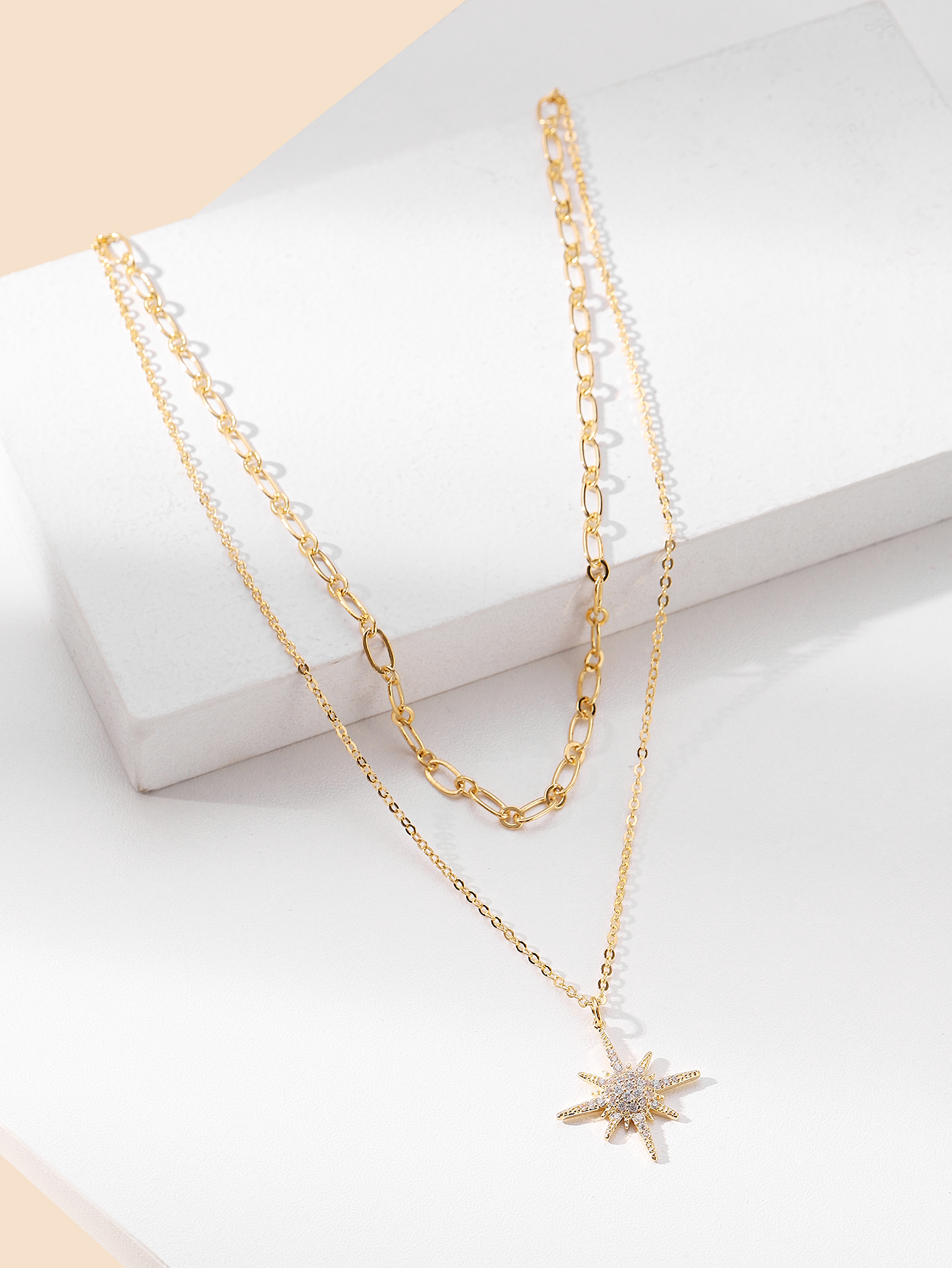 Xuhui brand's Star Necklace for women, a light luxury high-end sparkling diamond pendant sweater chain, a French style bestseller necklace. Give your girlfriend a necklace details Picture