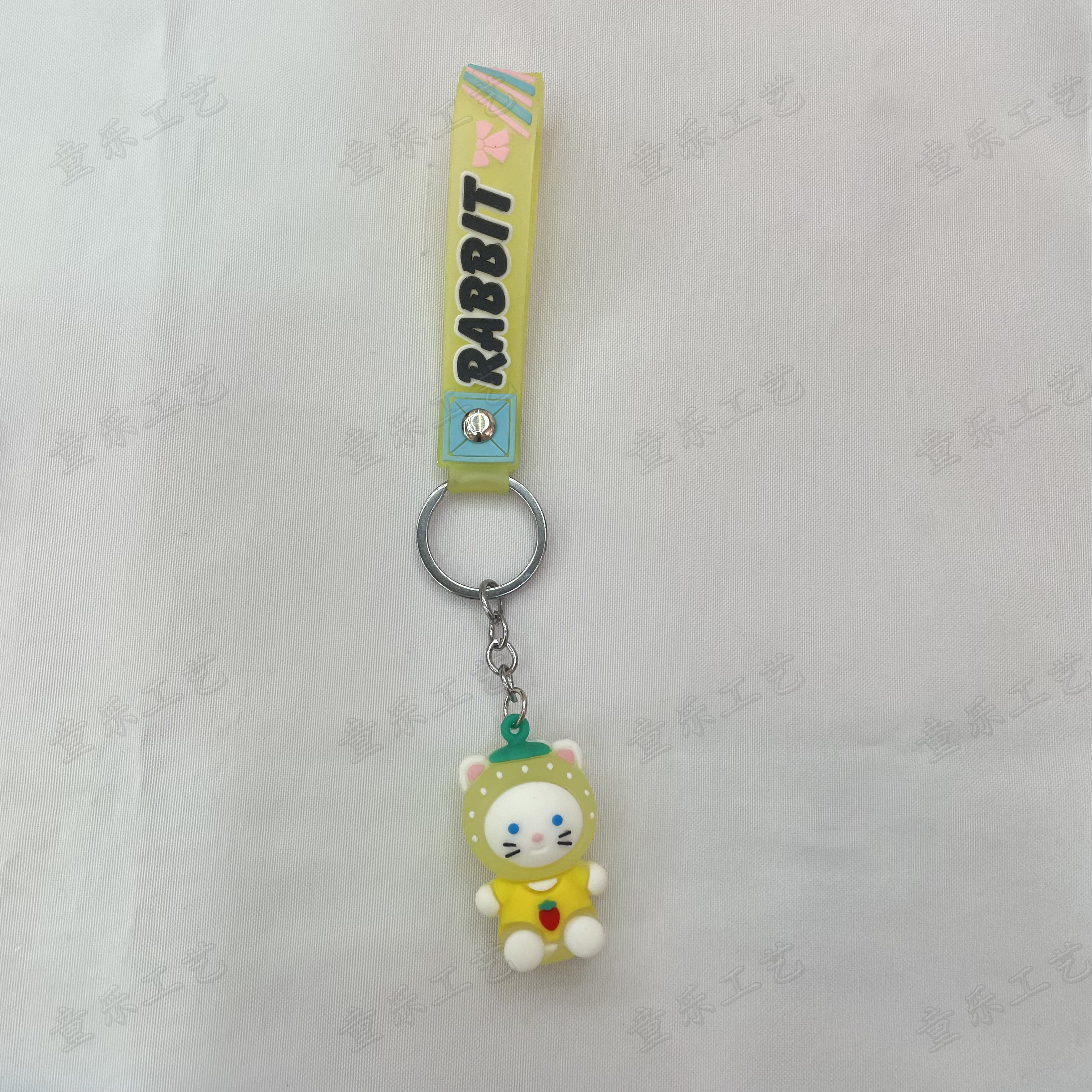 Creative transparent jelly cat soft rubber keychain three-dimensional figurine pendant Specification image