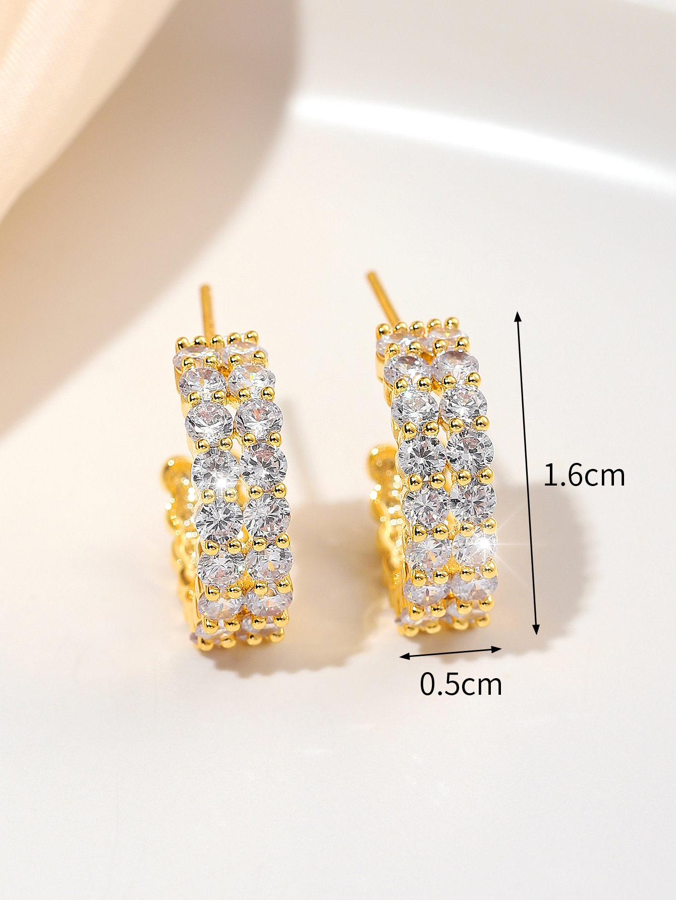 Xuhui brand exquisite and light luxury copper plated with real gold and set with zircon 925 silver needle C-shaped design fashionable stud earrings Specification image