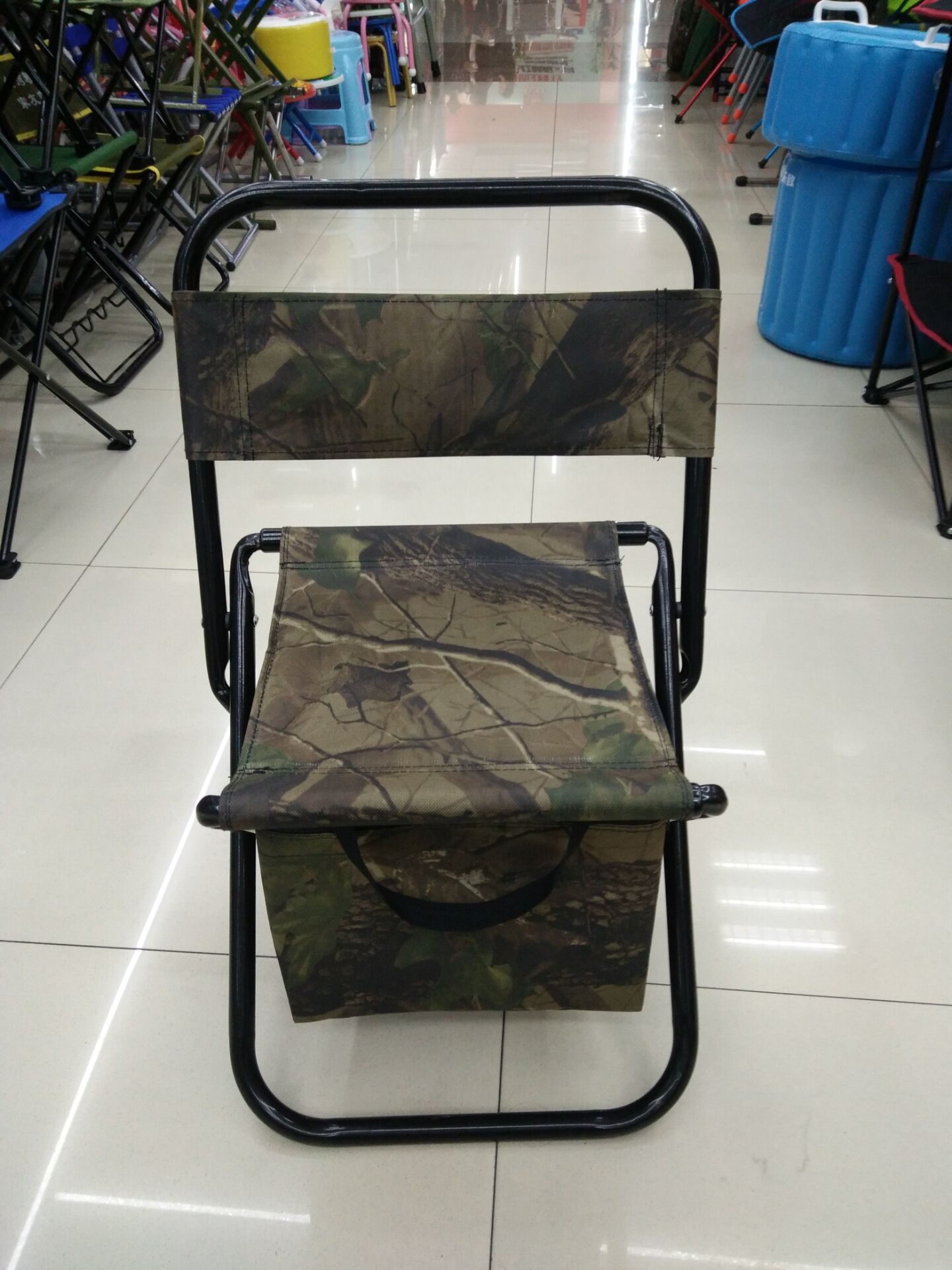 Outdoor fishing stool, folding chair, sitting fishing stool, leisure chair, folding stool, portable stool details Picture