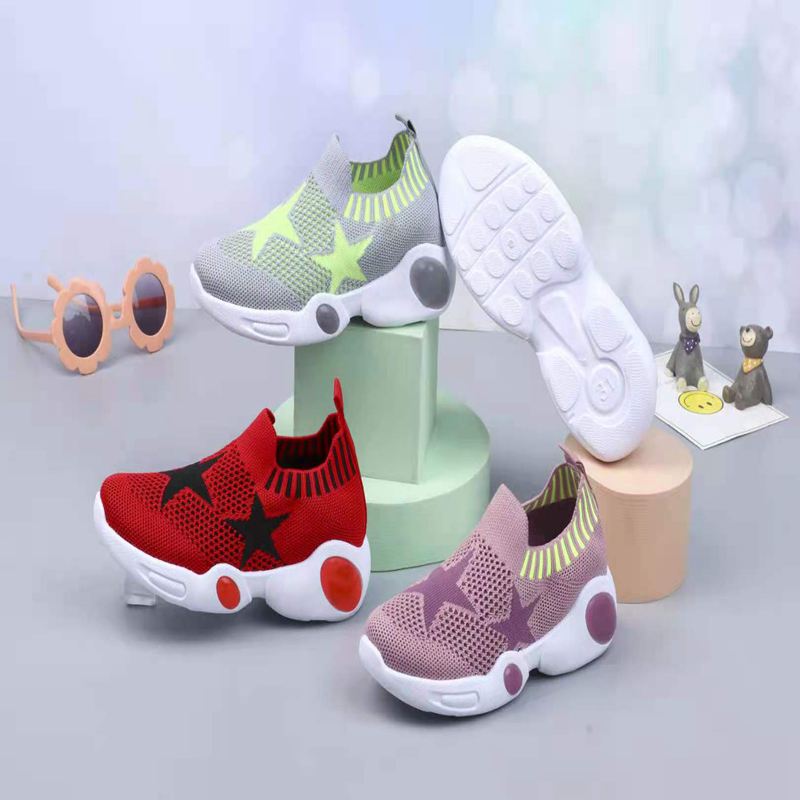 外贸款式新颖百搭飞织休闲鞋男鞋尺码全运动鞋3239