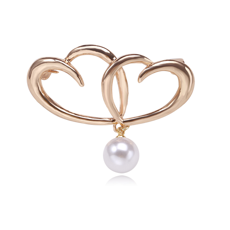 Factory direct sales of creative and light luxury Korean version new best-selling cartoon glossy heart-shaped freshwater pearl light luxury water diamond creative retro brooch, simple and fashionable accessory pin in stock Item Picture