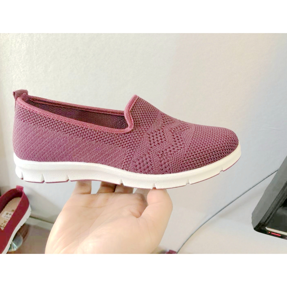 外贸款式新颖百搭飞织休闲鞋男鞋尺码全运动鞋3243