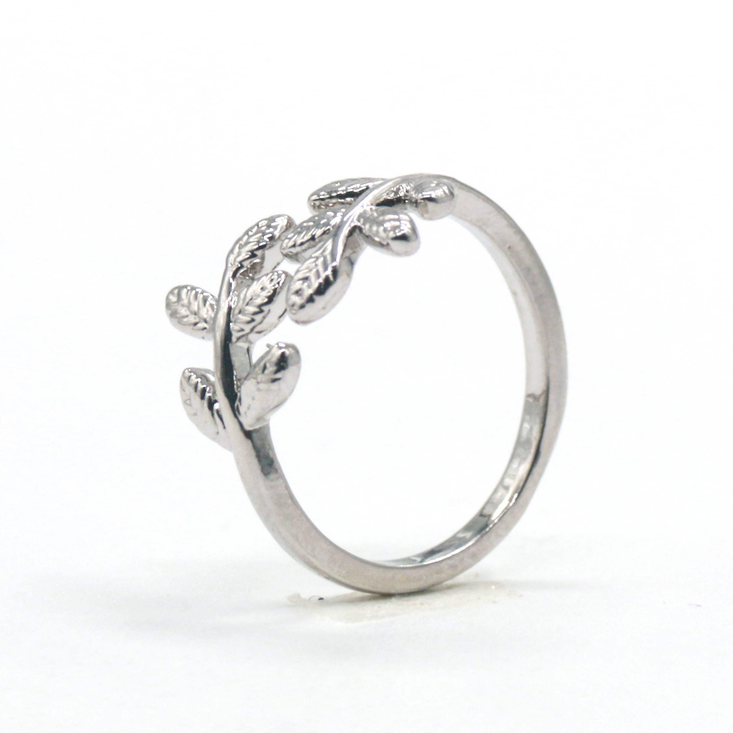 Anillo de circonitas de cobre 7 Specification image