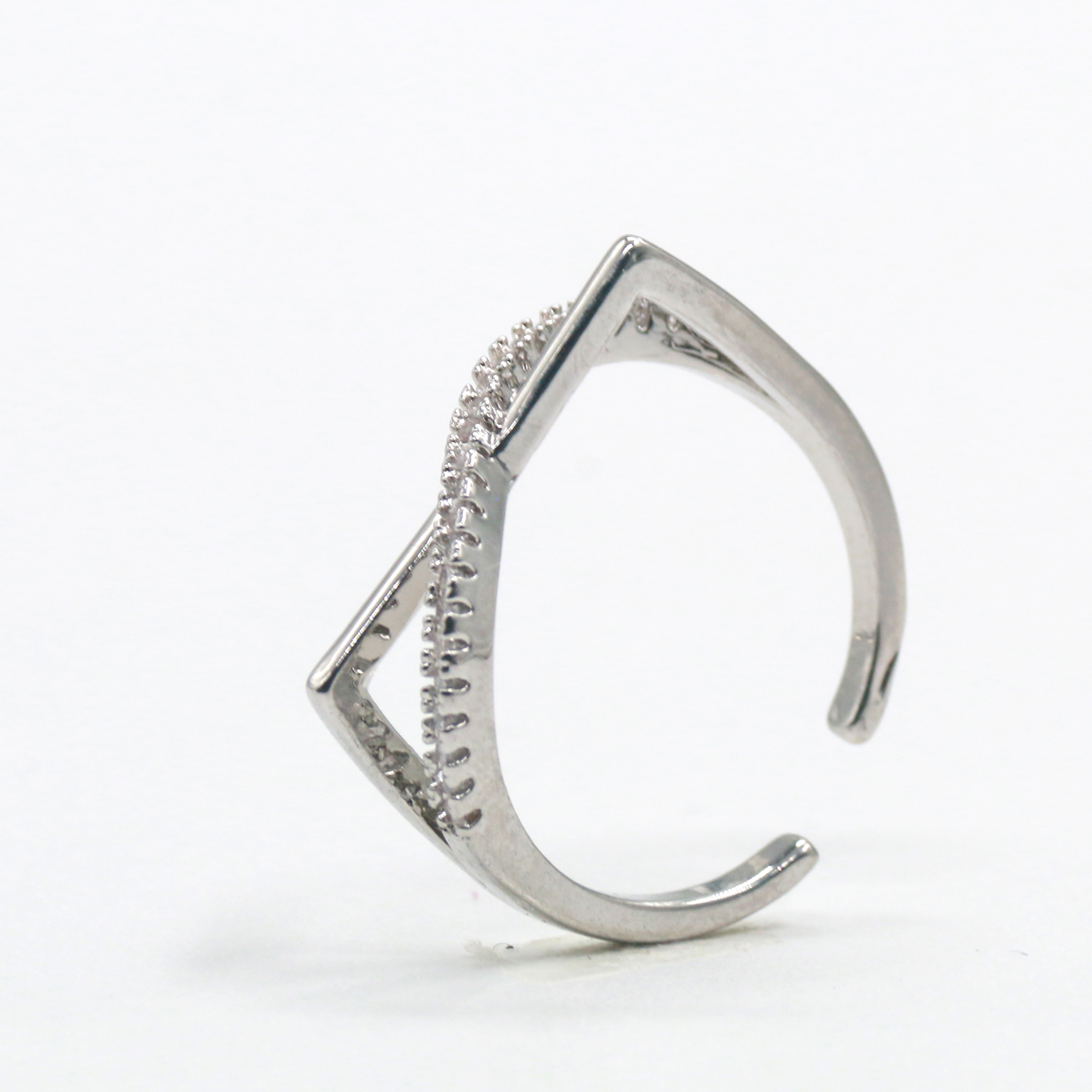 Anillo de circonitas de cobre 4 Specification image