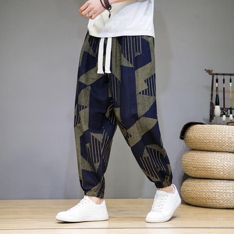 Casual pants for men: Summer, thin striped linen pants, trendy and versatile. Loose, straight, sporty, large-sized Harun 9-inch pants Application Scenario