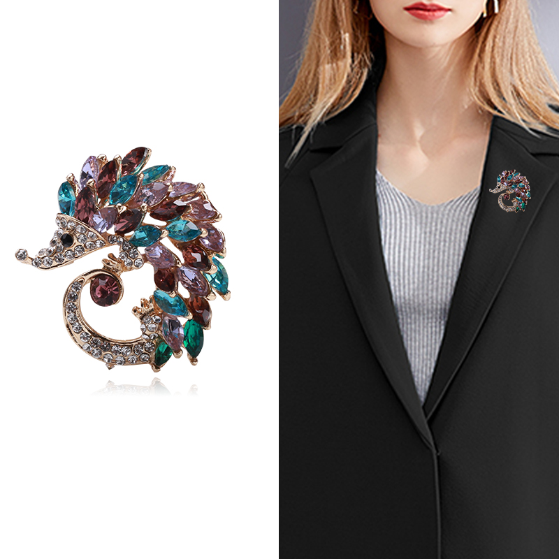 Factory direct sales of creative and light luxury Korean version new best-selling cartoon water diamond hedgehog money tree light luxury water diamond creative retro brooch simple and fashionable accessory pin in stock