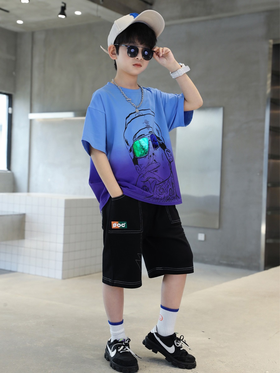 Children's and Boys' summer set 2022 New summer clothing, street hit, trendy children's short-sleeved cool and stylish clothes