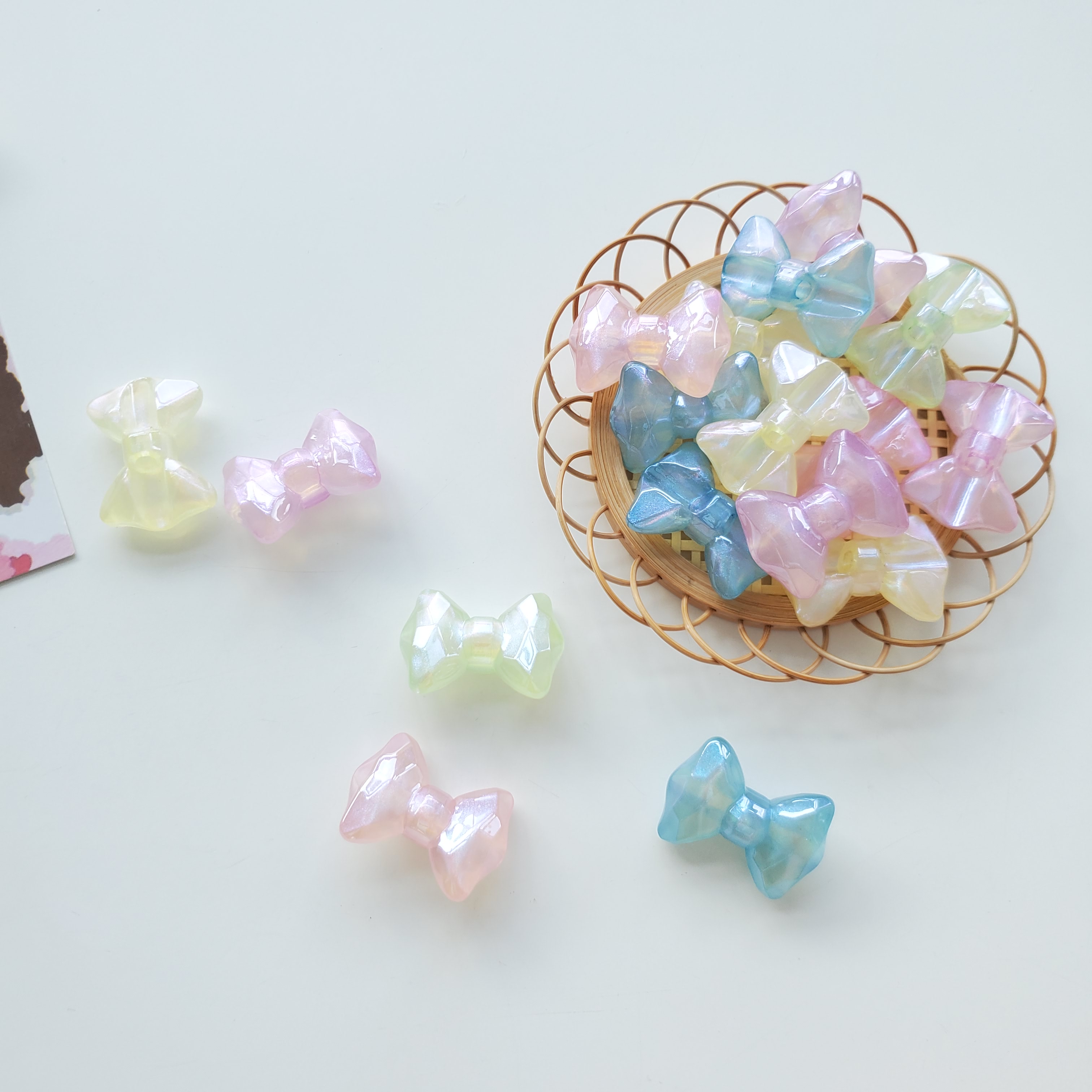 Chen Ming's DIY jewelry accessories, pearlescent sugar beans, acrylic beads, handcrafted 35mm back hole bow accessory materials, complete package Specification image