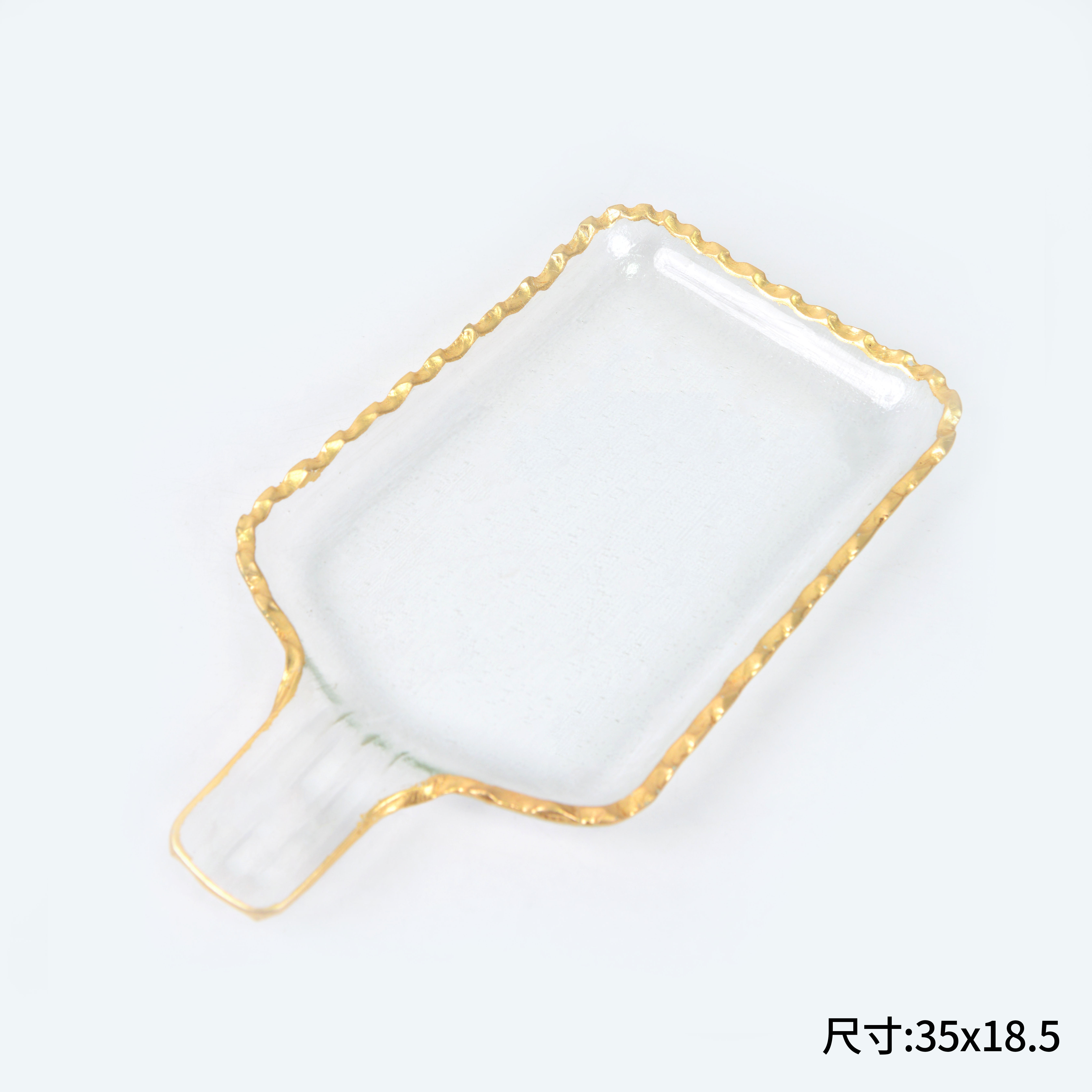 The square transparent gold-rimmed glass fruit plate has a handle Application Scenario