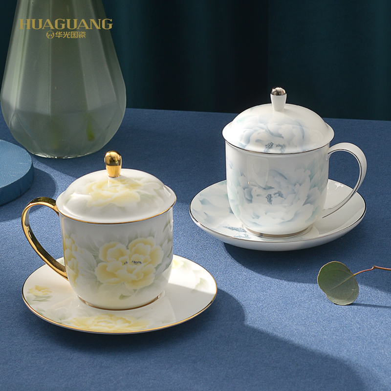 Huaguang National Porcelain Qiankun Lid Cup, tea cup and tea set, underglaze color: Prosperity and blooming with Gold Application Scenario