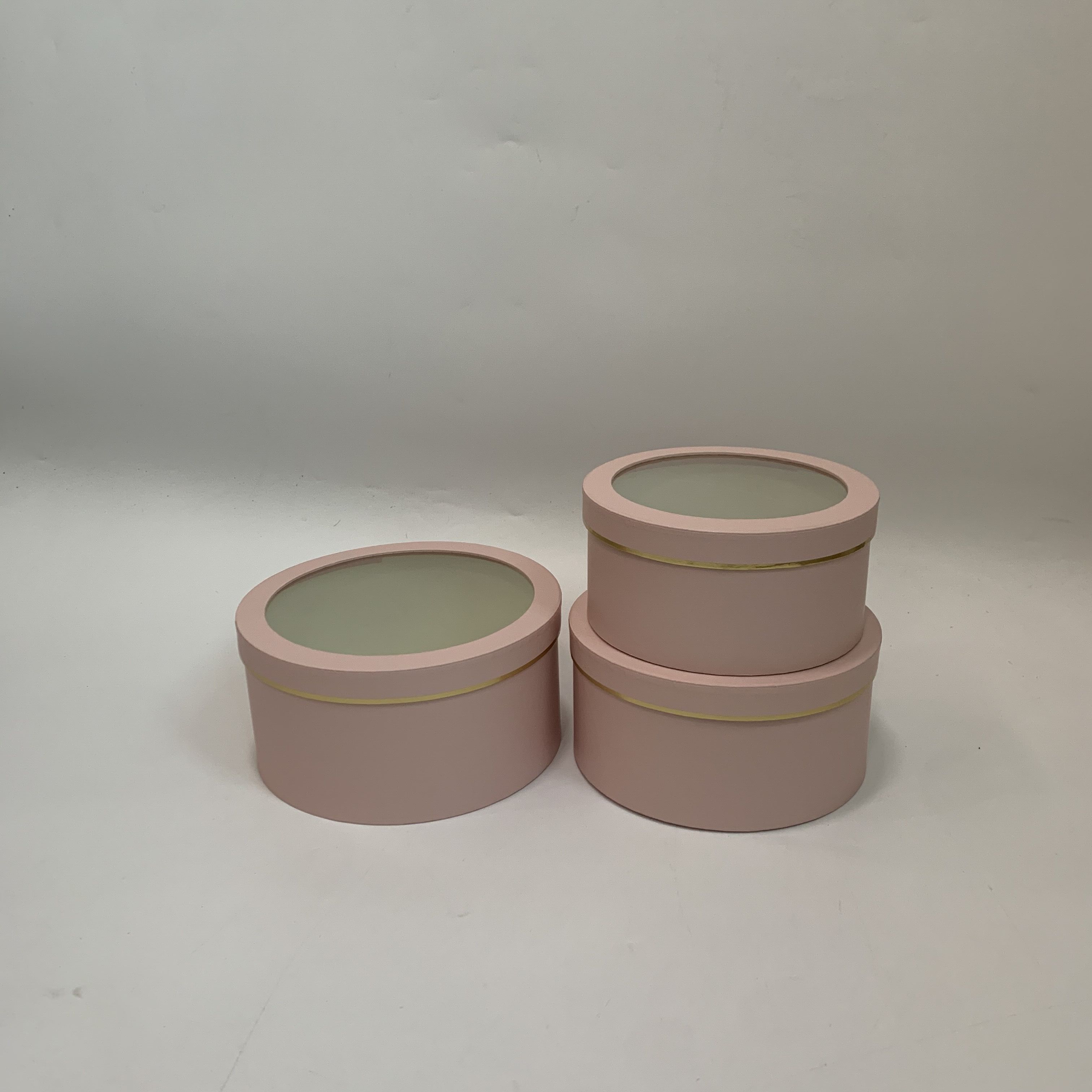 Vina circular hollowed-out three-piece gift box, three-piece gift box, flower box, fresh flower packaging box, and souvenir gift box Specification image