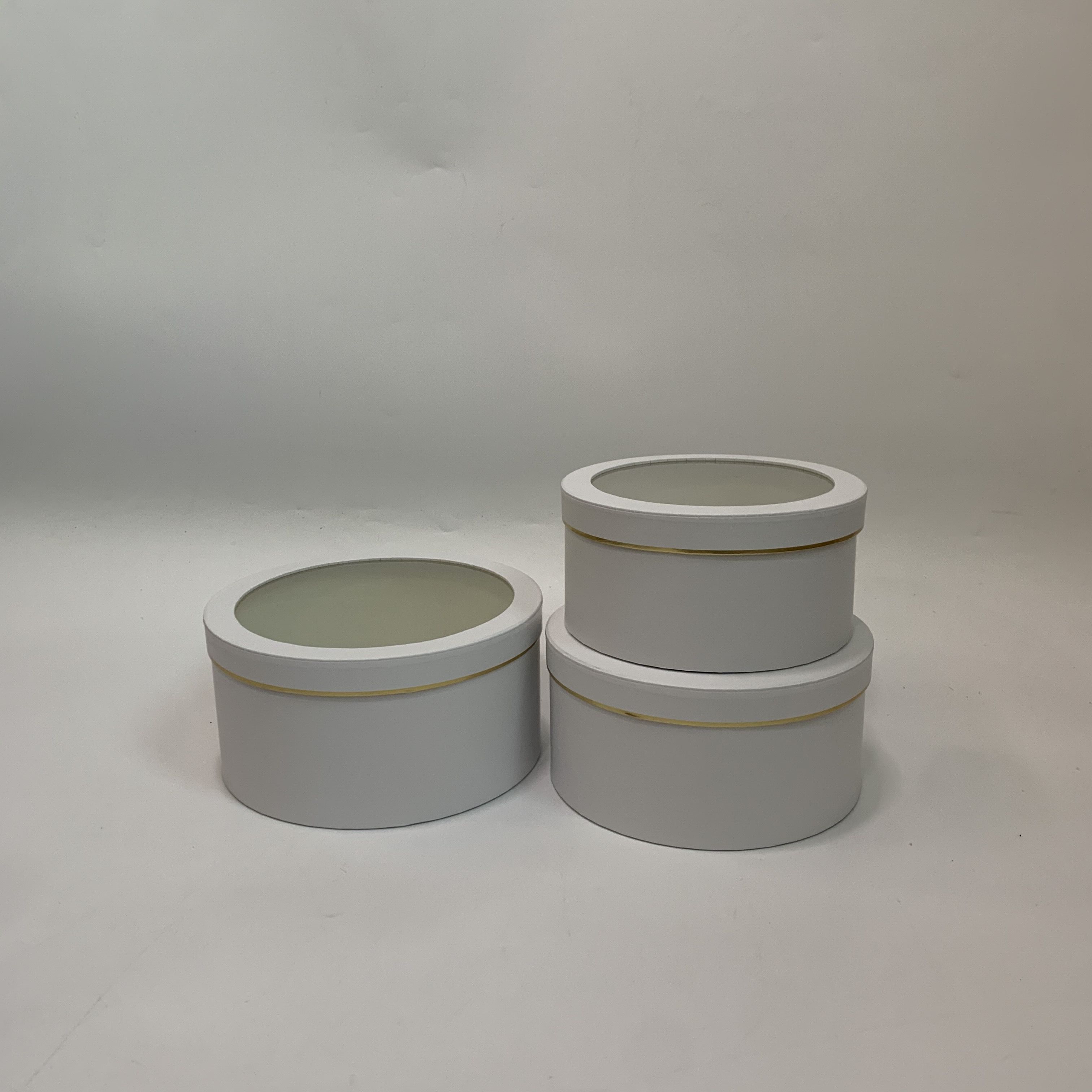 Vina circular hollowed-out three-piece gift box, three-piece gift box, flower box, fresh flower packaging box, and souvenir gift box details Picture