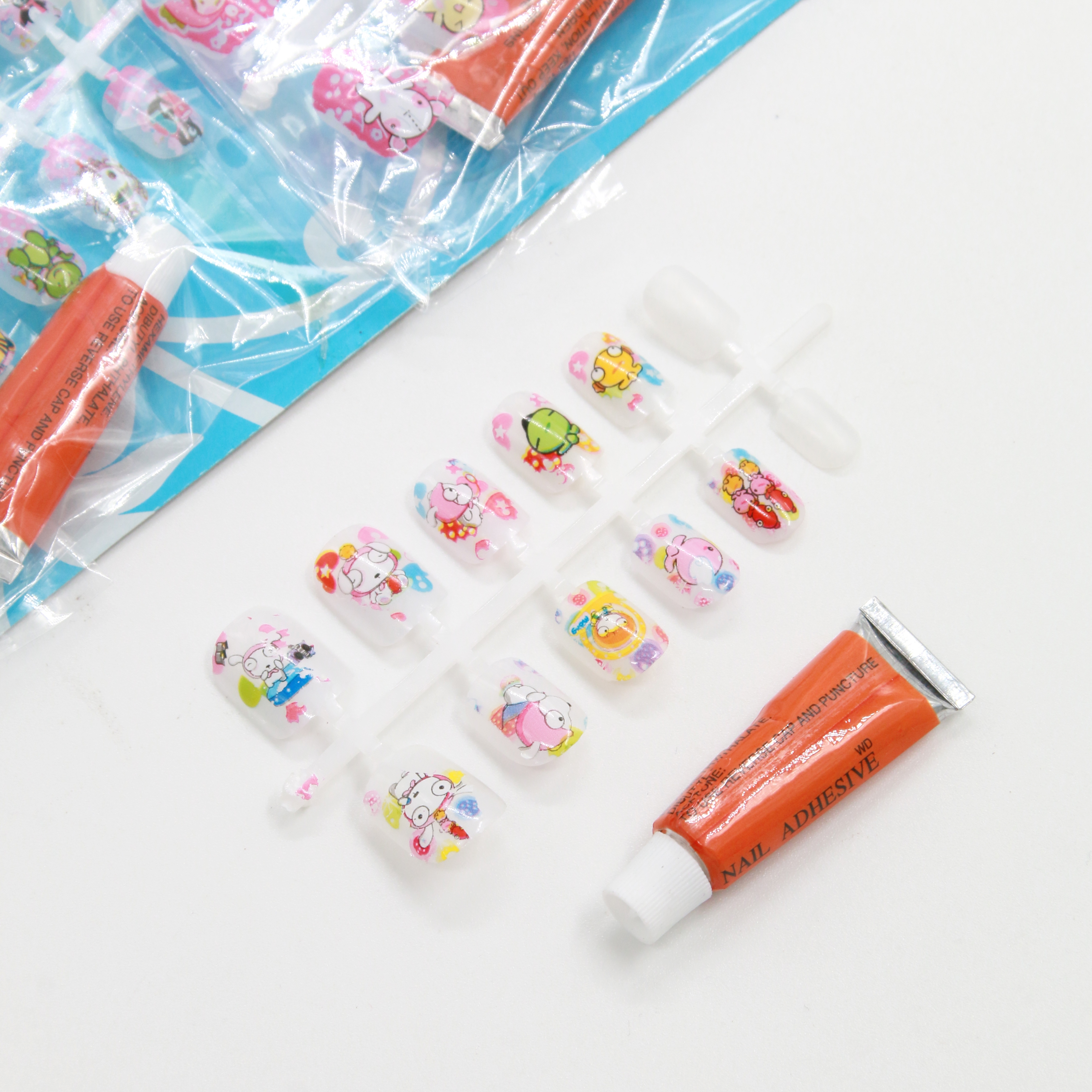 网红/卡通防水/穿戴美甲白底实物图