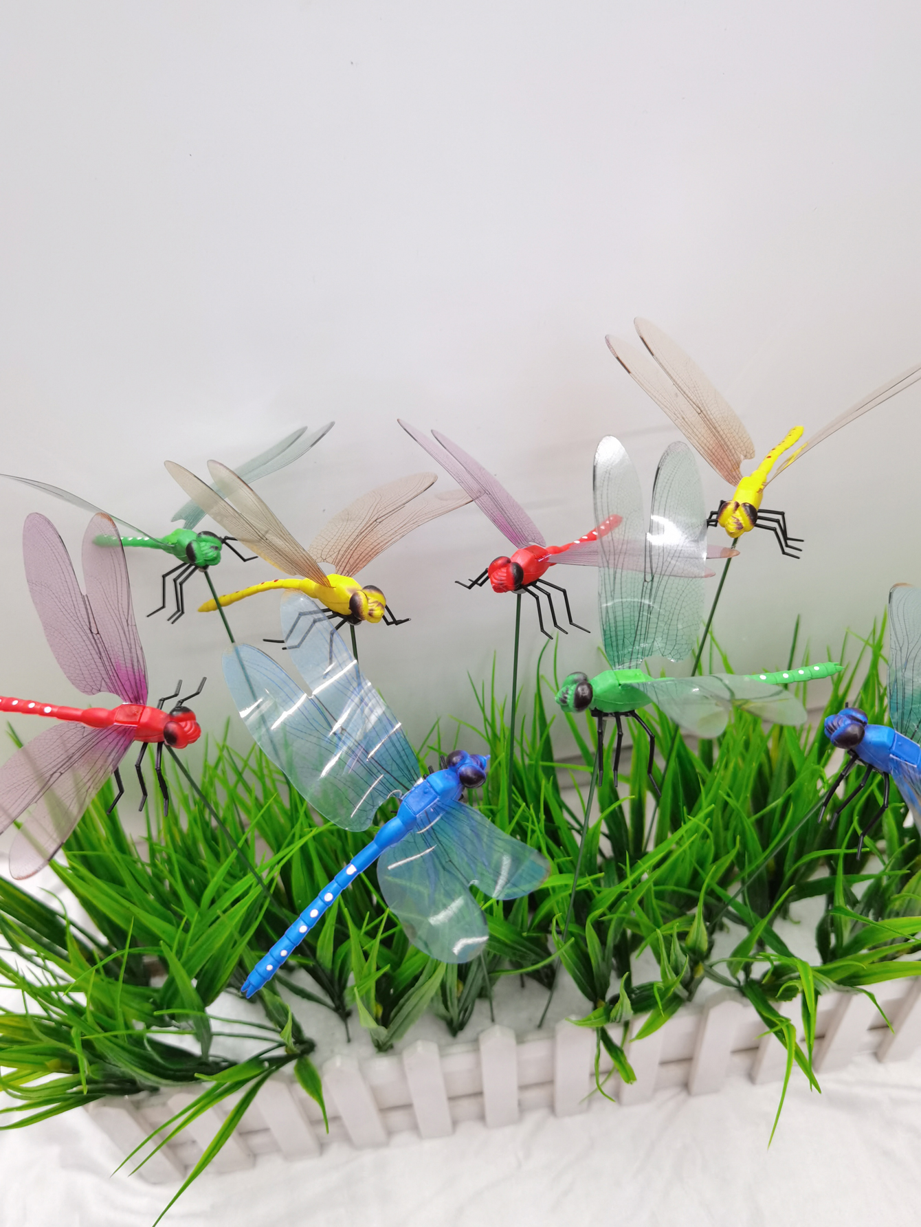 花插/装饰工艺品/昆虫产品图