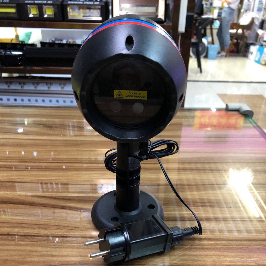 Lawn light dual-hole laser six-in-one