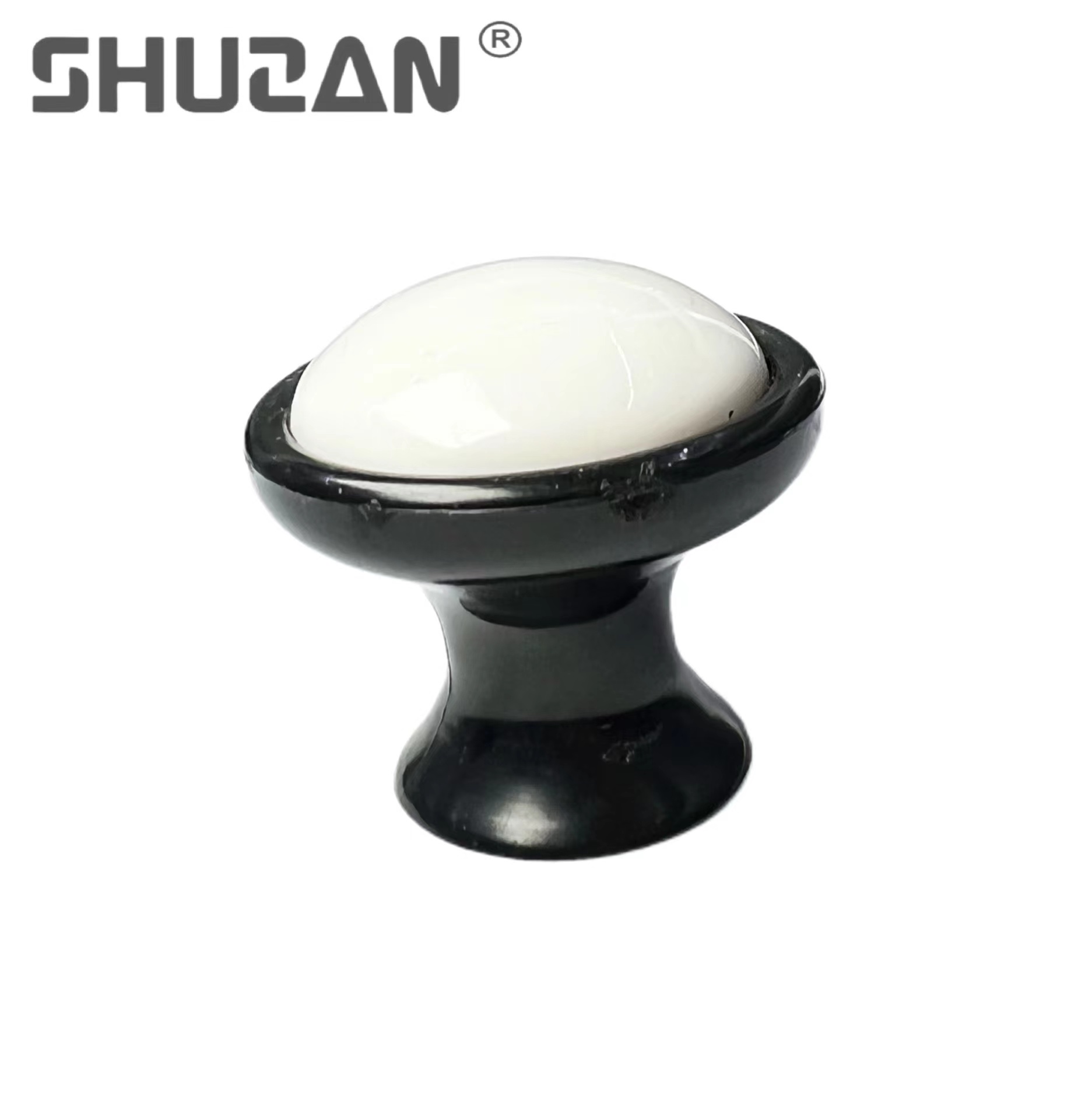 Shuzan, a well-known brand, offers a simple and pure white handle with black edges. It is a modern black single-hole cabinet, drawer, wardrobe door, and hardware handle wholesale. It is of high quality X202. Other hardware tools and single-lock handles details Picture