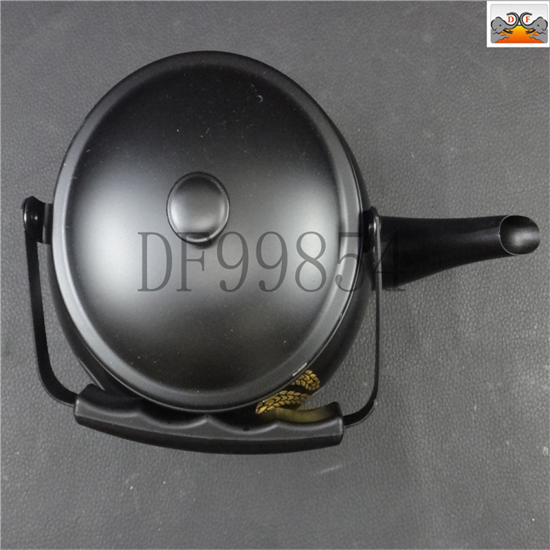DF99854، غلاية الشاي الصغيرة المصنوعة من الفولاذ غير القابل للصدأ، والمغلفة بالألوان في مطعم غلاية في فندق غلاية في فندق DF Tرادينغ هاوس