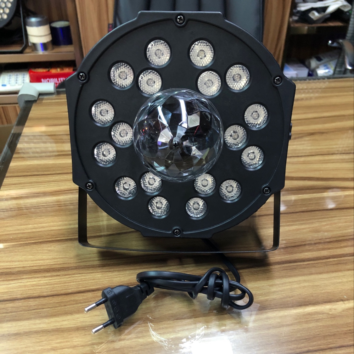 18-lamp par lamp with bulb 18-lamp par lamp with bulb