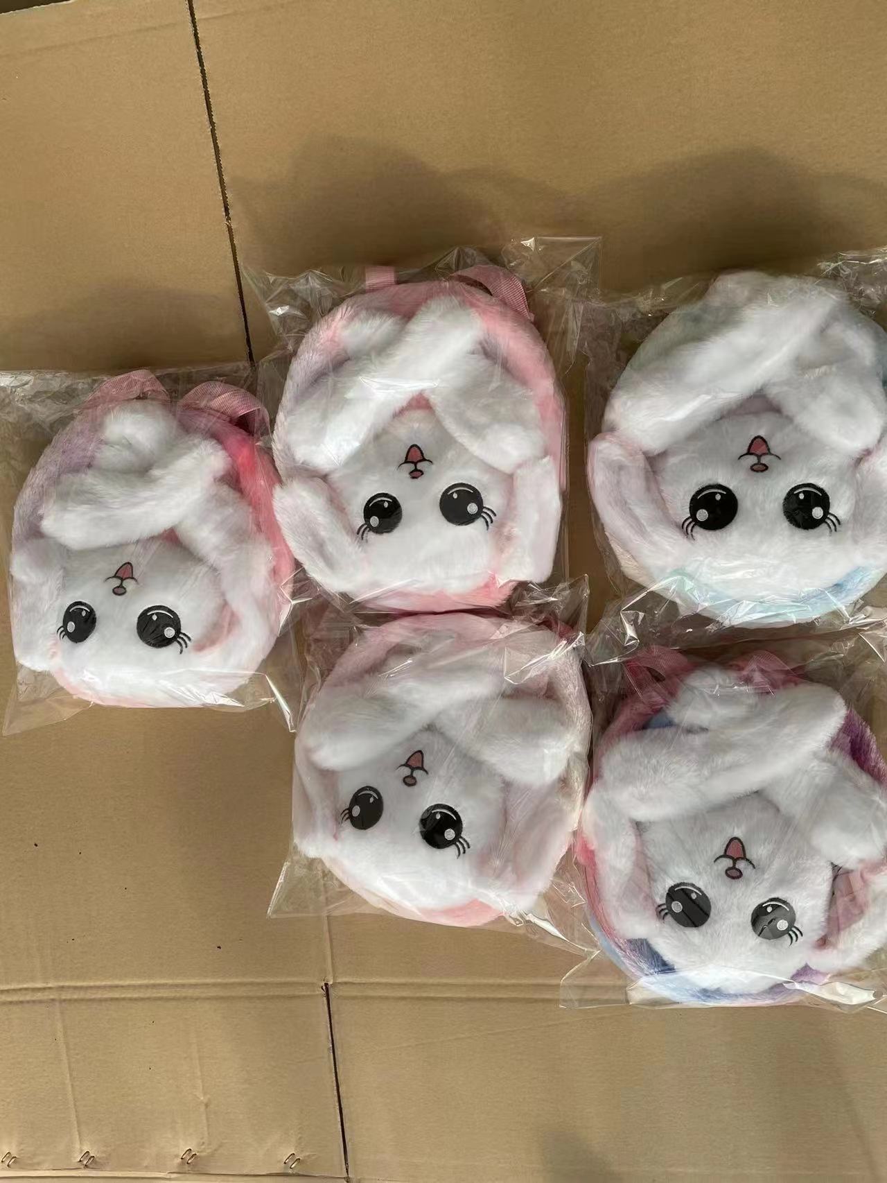 毛绒玩具/幼儿园背包/背包产品图