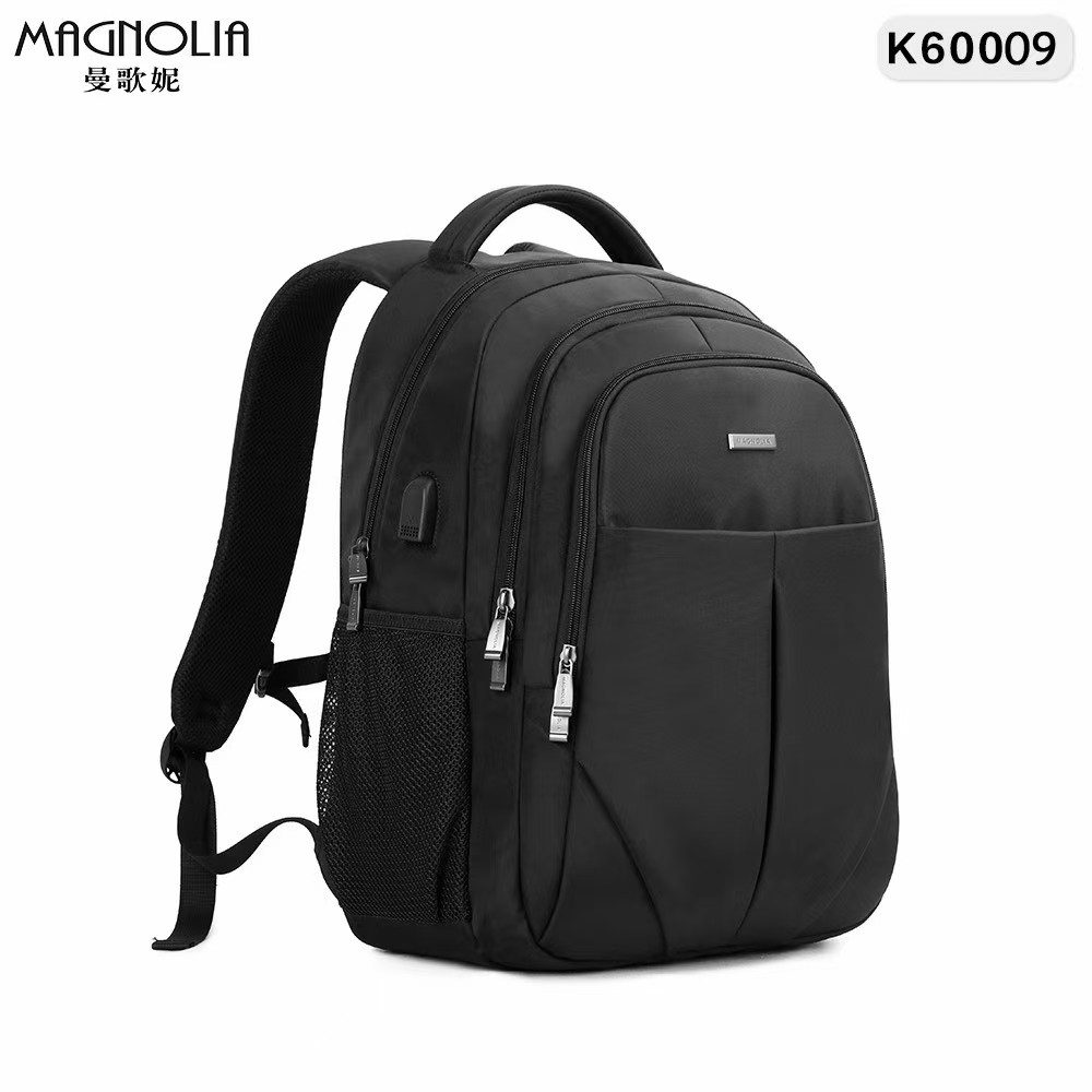 Mangoni Large Capacity Computer Bag Backpack Men's Business All Fashion Travel Backpack Application Scenario
