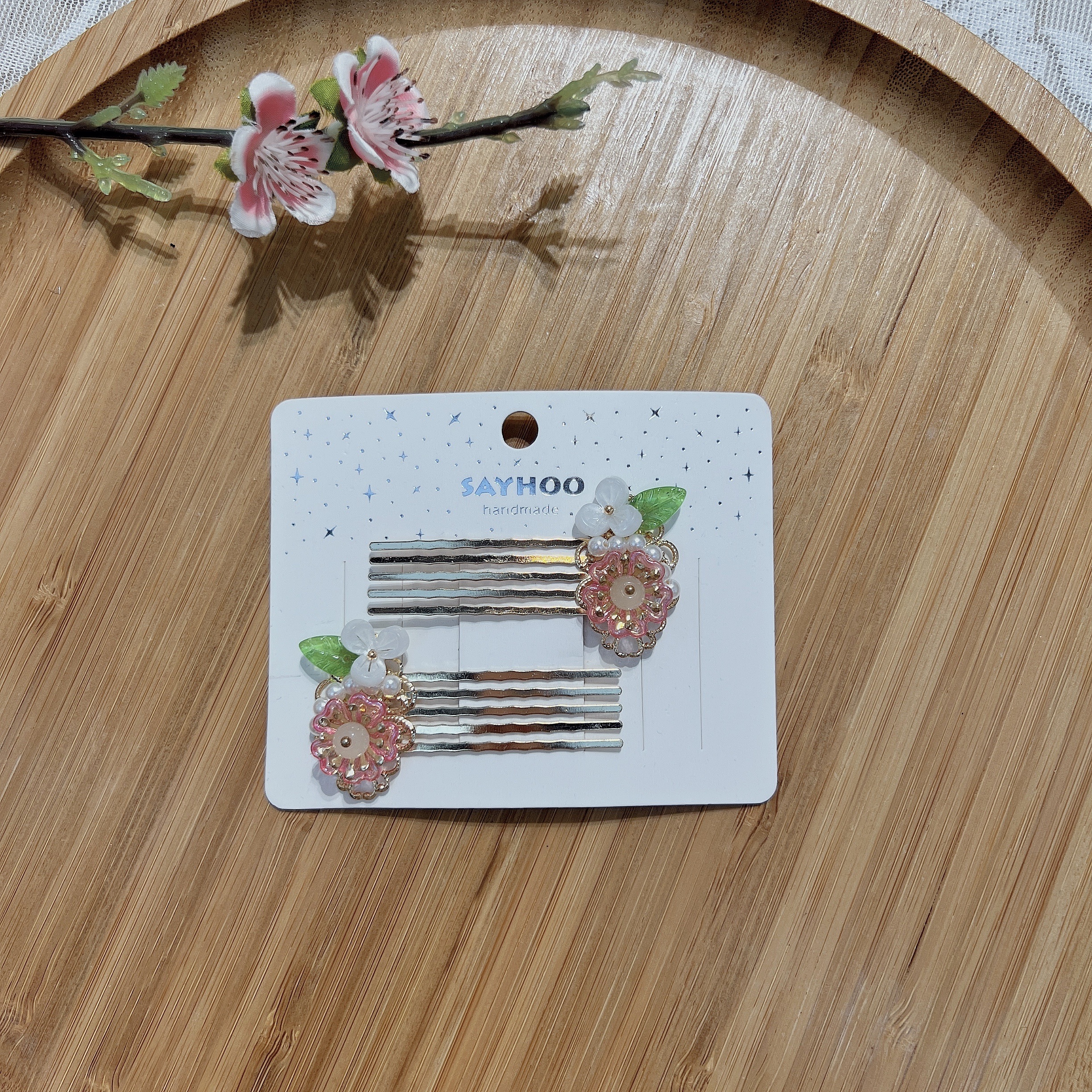 Hairless Hanfu clip - Ladylike matching comb Application Scenario