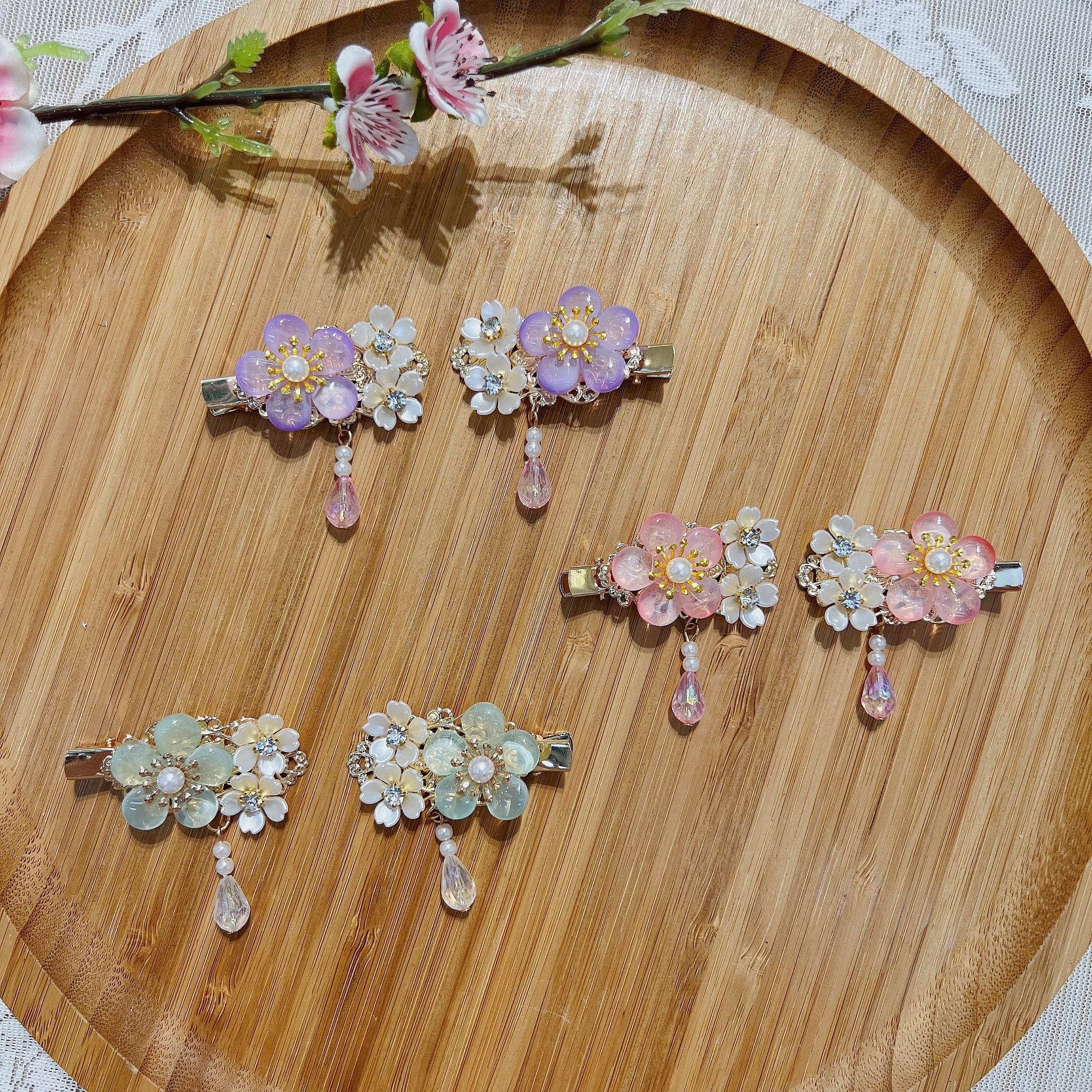 Hairless Hanfu Clip - Three small flower crystal clips Item Picture