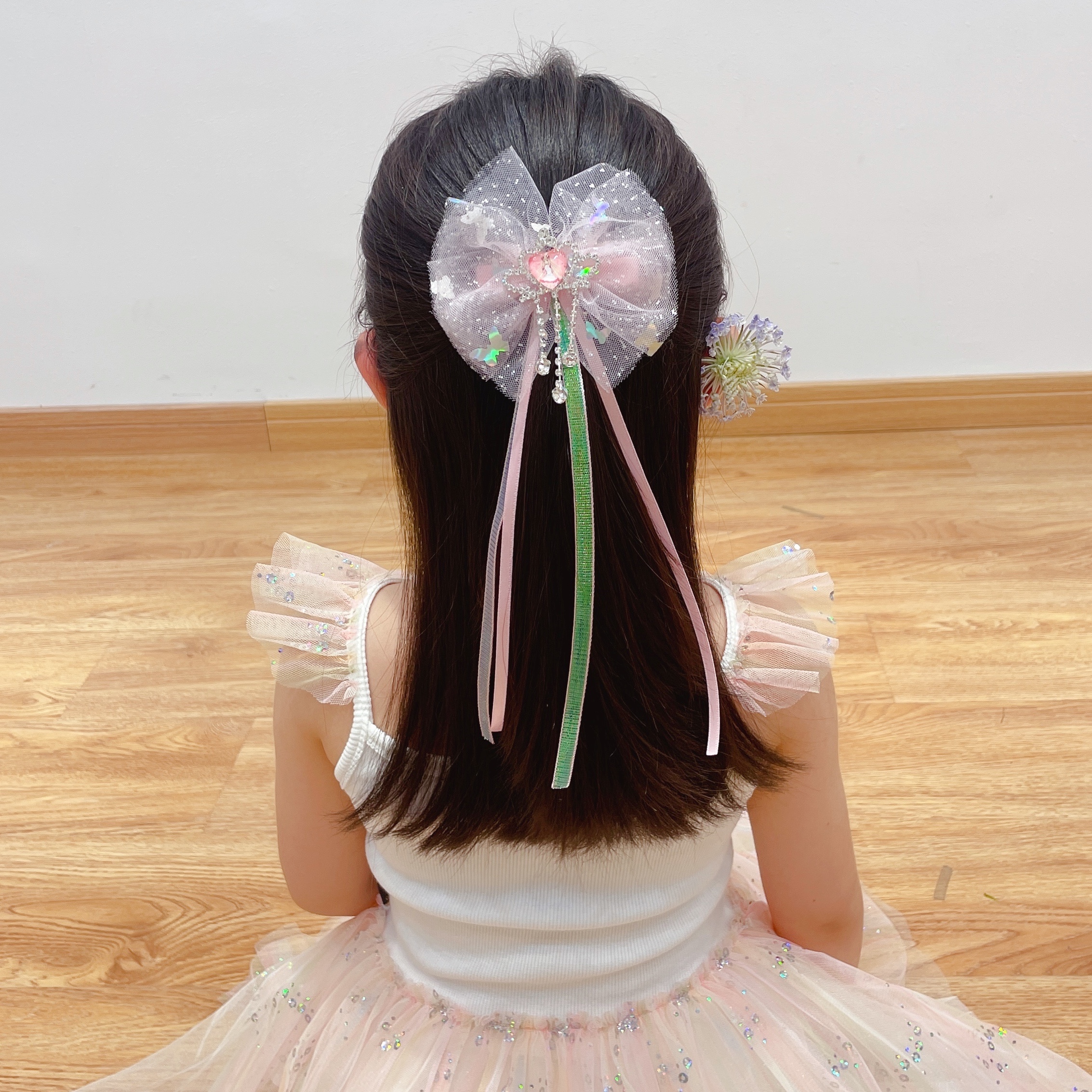 Flower Fairy - Small Hanging Diamond Crown Ribbon Clip details Picture