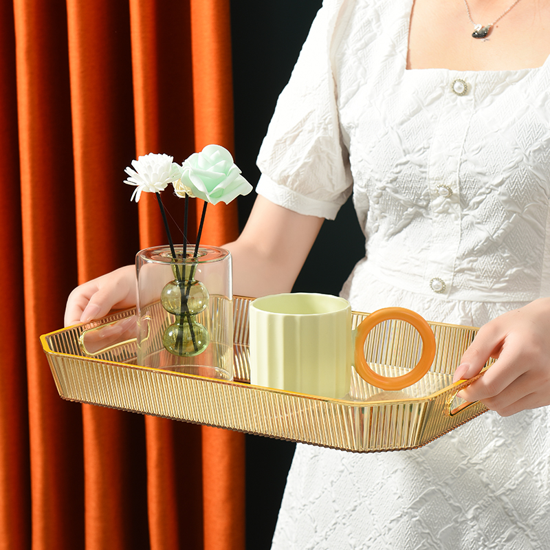 Small PET plate 15*15*3, light luxury tray, ins style dining plate, transparent tea cup, water cup, tea tray, plastic cup plate, modern commercial dining plate Application Scenario