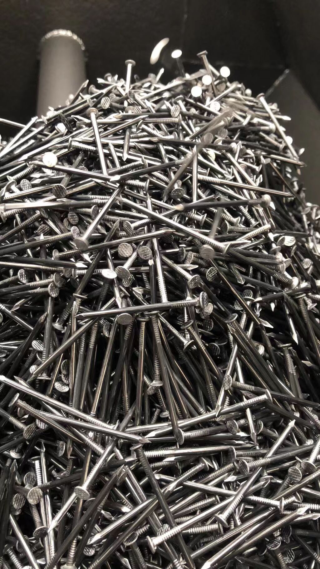Iron nails, regular nails, round nails, regular iron nails, special-shaped nails, regular nails, regular iron nails, woodworking nails, home decoration nails, iron nails, regular iron nails, round nails, wooden board nails, regular nails Application Scenario