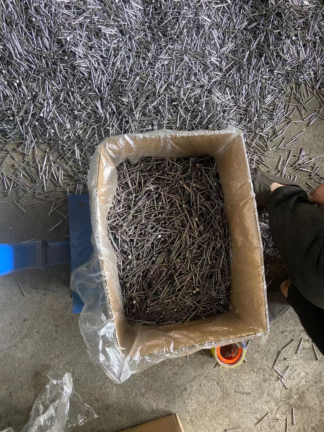 Iron nails, regular nails, special-shaped nails, regular iron round nails, regular iron nails, regular nails, woodworking nails, home decoration nails, iron nails, regular iron nails, round nails, wooden board nails, regular nails Item Picture