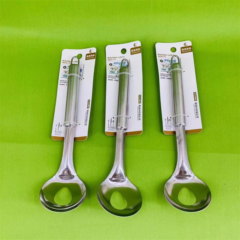 Kitchen stainless steel grater, ginger grater, household manual potato and radish grater, supermarket supply and distribution kitchenware Application Scenario