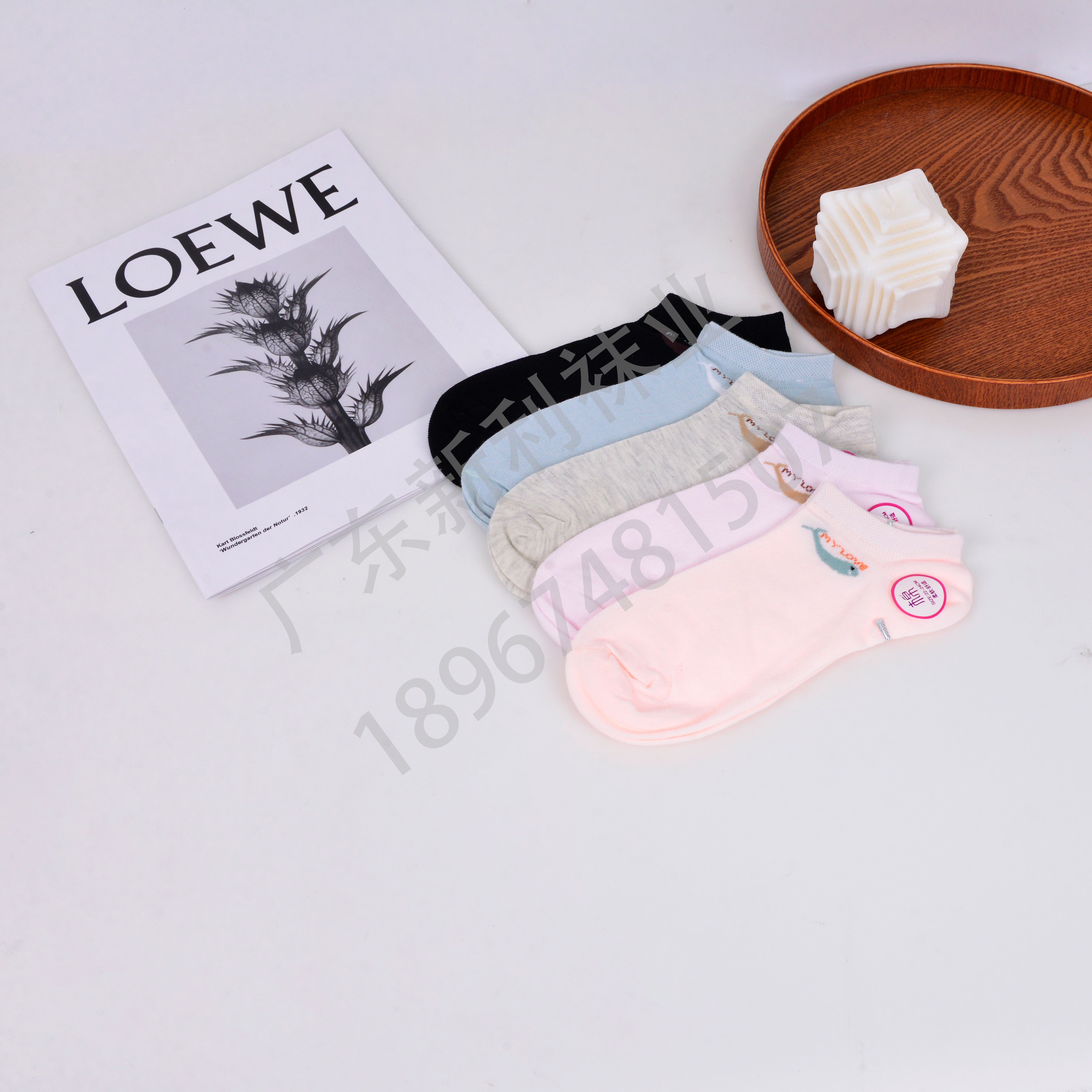 Wholesale of 2022 new factory direct sales 12 pairs of breathable women's socks, versatile and comfortable invisible socks and short socks