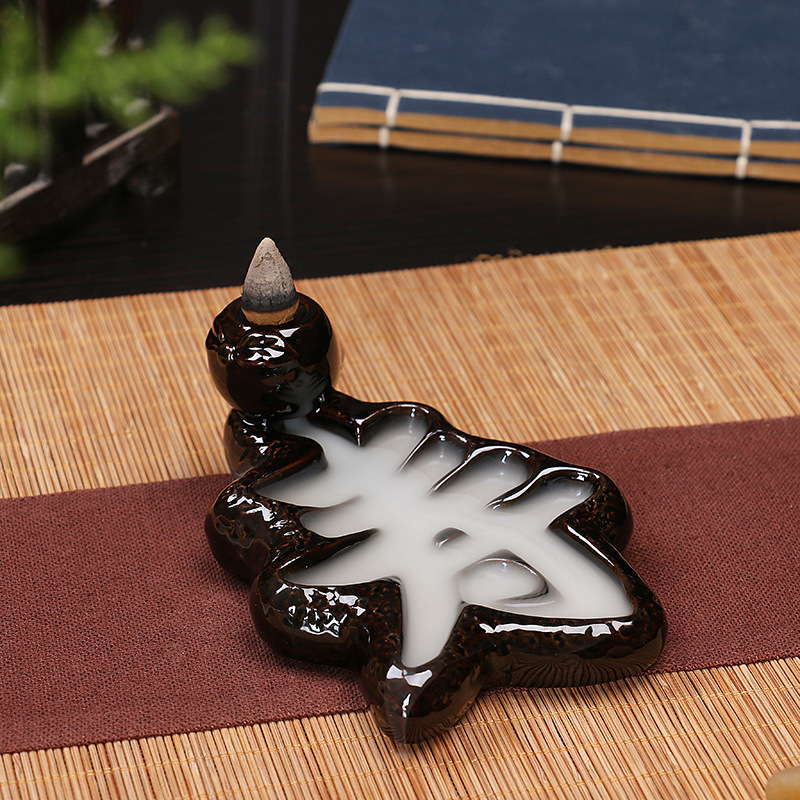 Reverse-flow incense burner ceramic creative ceramic ornaments Application Scenario