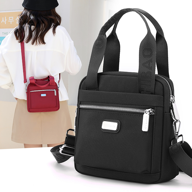 Women's crossbody bag, waterproof Oxford fabric, women's single-shoulder bag, exquisite and lightweight outdoor casual bag, travel women's bag, portable and crossbody dual-purpose bag details Picture