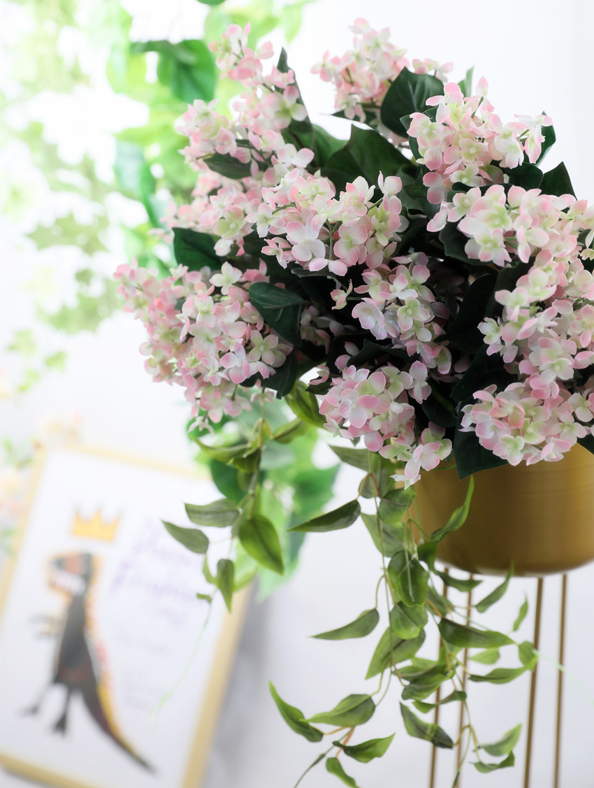 Artificial flower small lilac, artificial flower small accessory flower, home decoration not easy to fall off, silk flower arrangement, hand bouquet accessory flower AF1033 small lilac, silk flower small lilac Item Picture