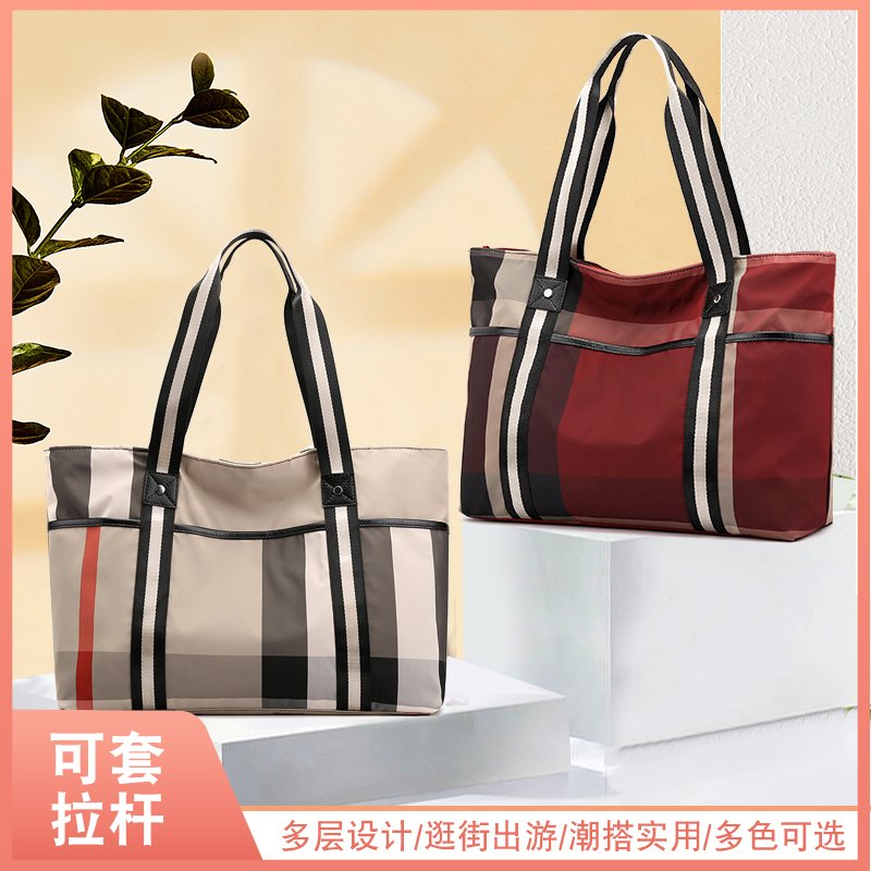 2022 New style nylon Mom Bag backpack, Women's Oxford Cloth large-capacity tote bag, women's single-shoulder bag, Korean style simple and fashionable travel casual shopping bag Application Scenario