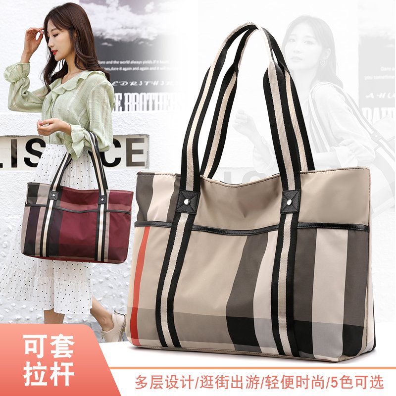 2022 New style nylon Mom Bag backpack, Women's Oxford Cloth large-capacity tote bag, women's single-shoulder bag, Korean style simple and fashionable travel casual shopping bag details Picture