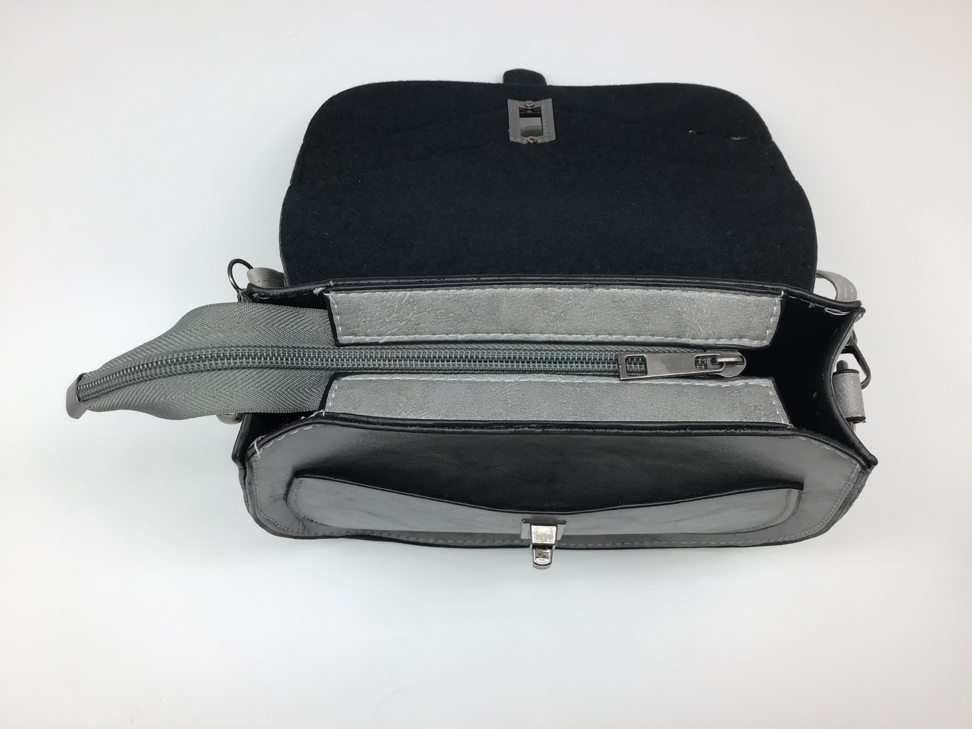 A classic single-shoulder bag for women in the 2022 new style Application Scenario