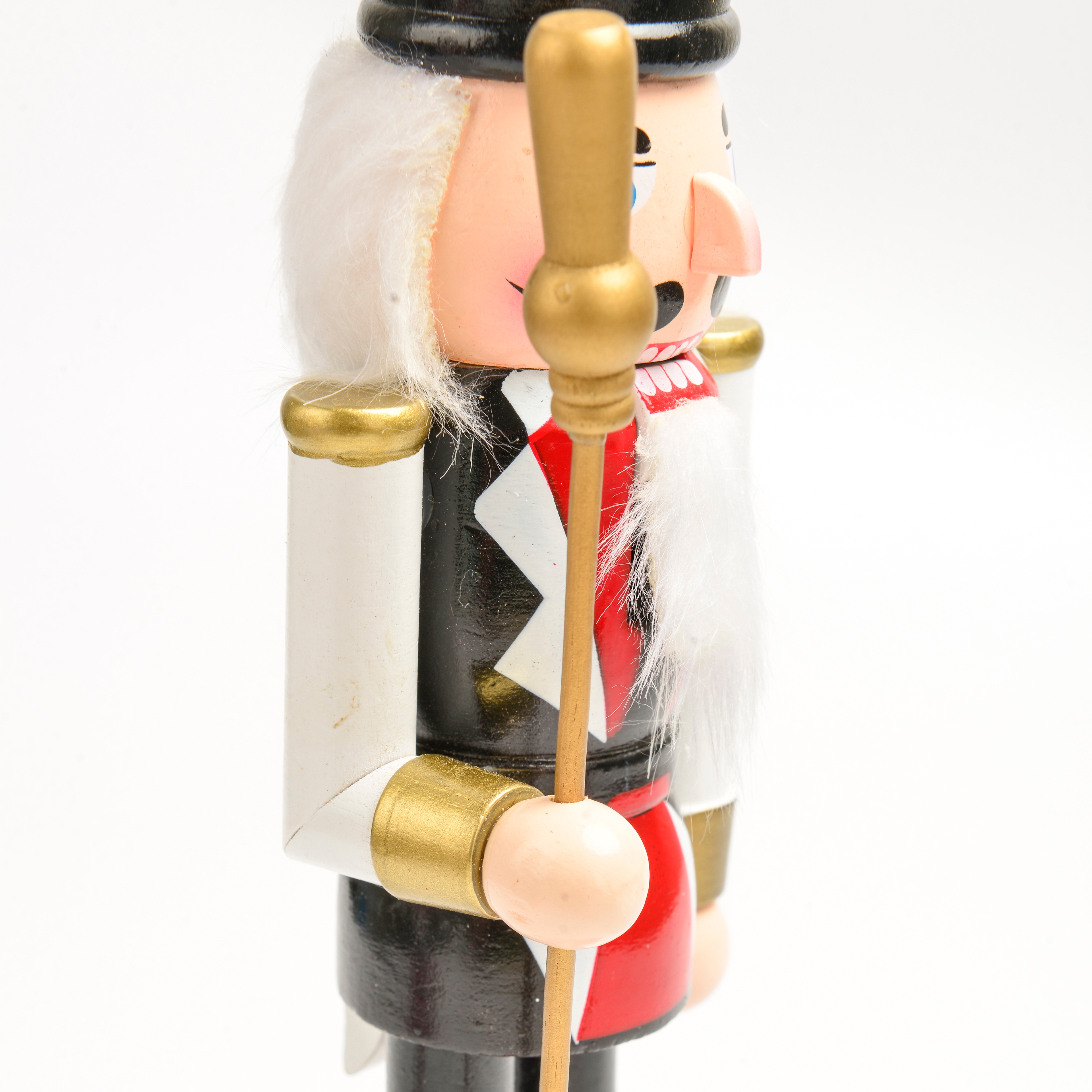 2022 New Craft Nutcracker Soldier Figurine 3 Application Scenario