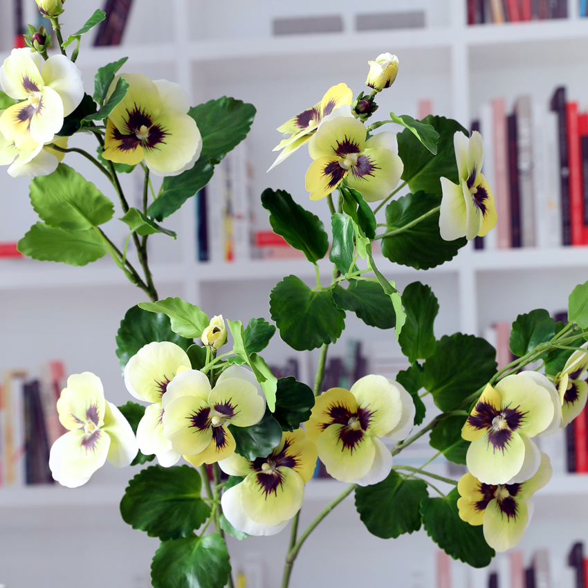 Artificial flower 3D adhesive tape pansy artificial flower long branch countertop flower home decoration model room arrangement Cat face flower PG8093 Pansy Application Scenario
