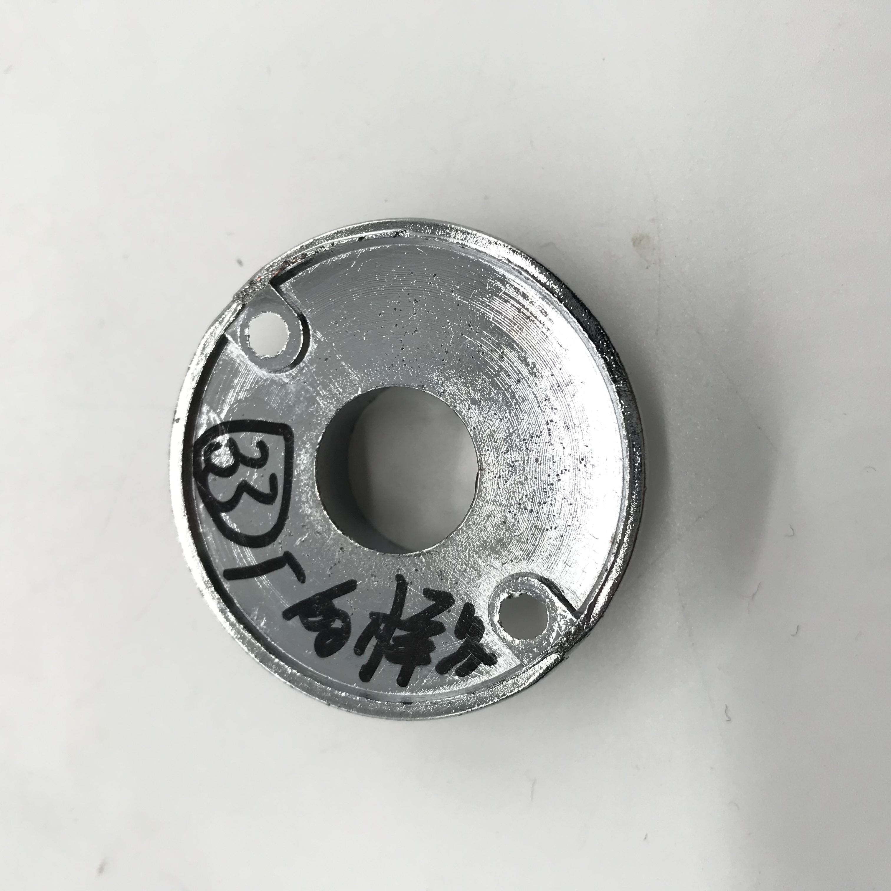 Shuzan well-known brand zinc alloy wardrobe clothes pipe support, clothes hanging rod base, no drilling, telescopic rod, special clothes through seat, round pipe fixed seat, other hardware tools undefined