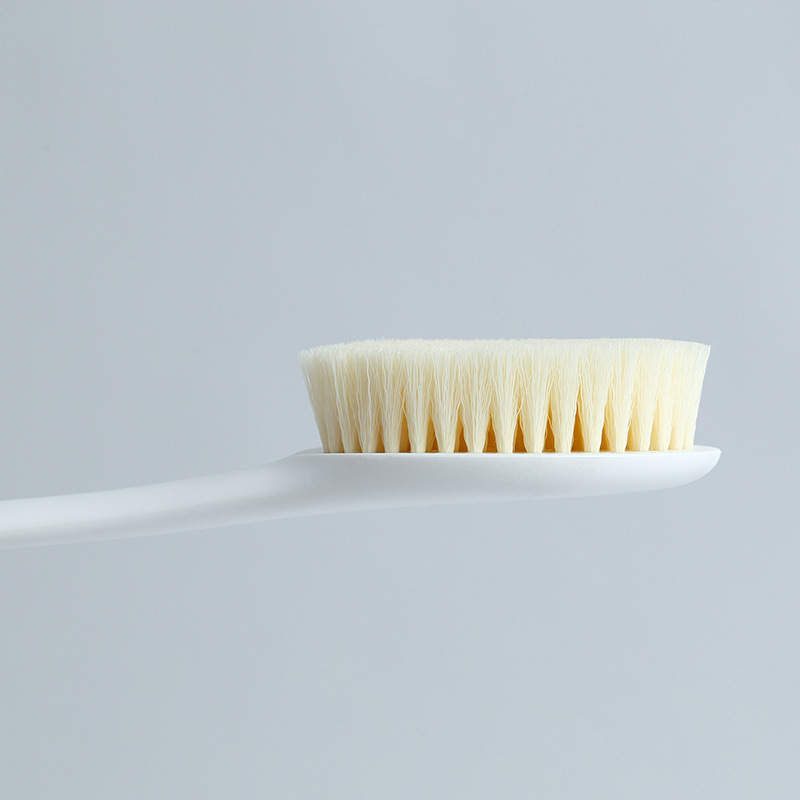 Long-handled soft-bristled bath brush Specification image