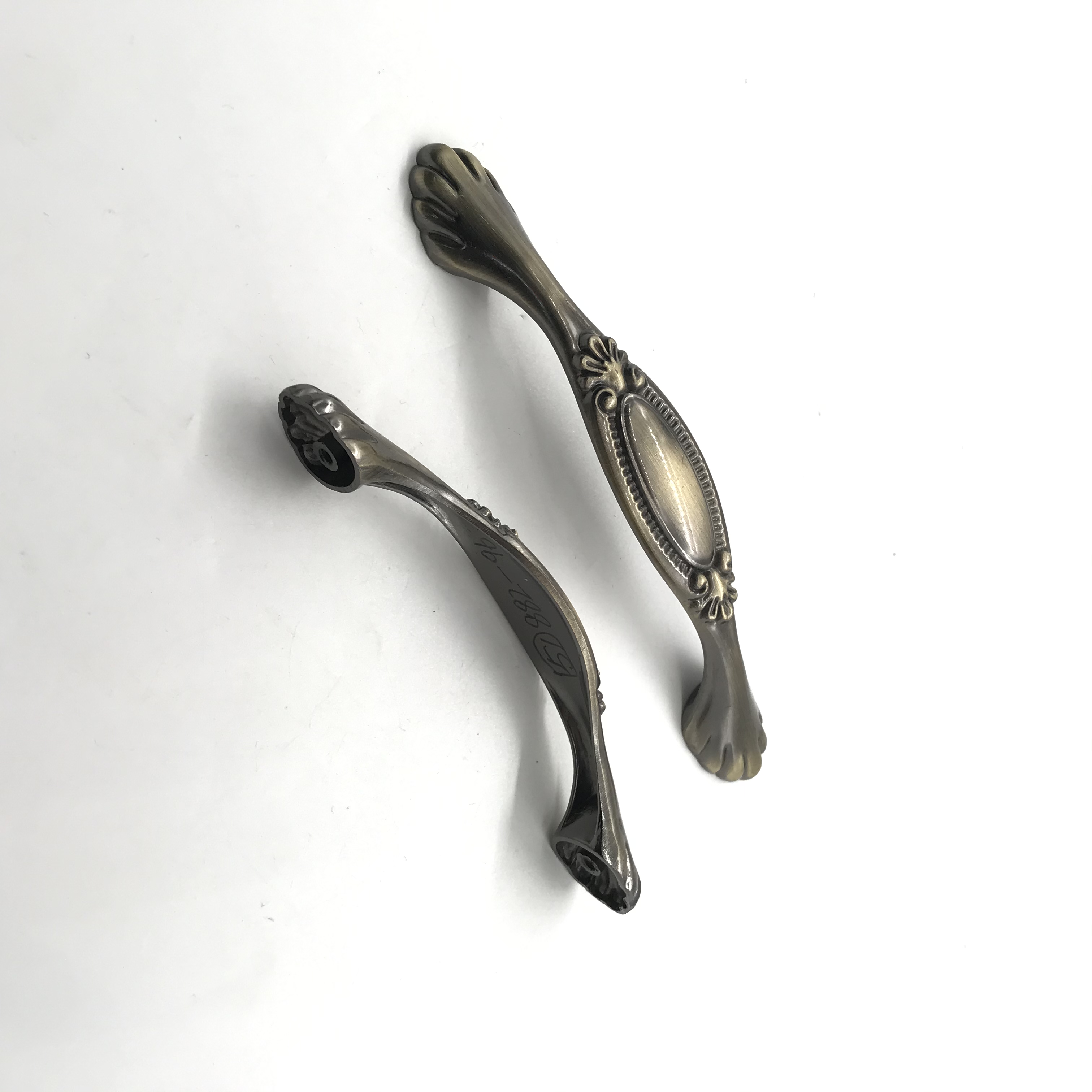 Shuzan Modern and simple zinc alloy 304 handles, door handles, bronze-colored brushed clothes, cabinets, drawers, metal furniture accessories, children's cartoon options, and other hardware tools available undefined